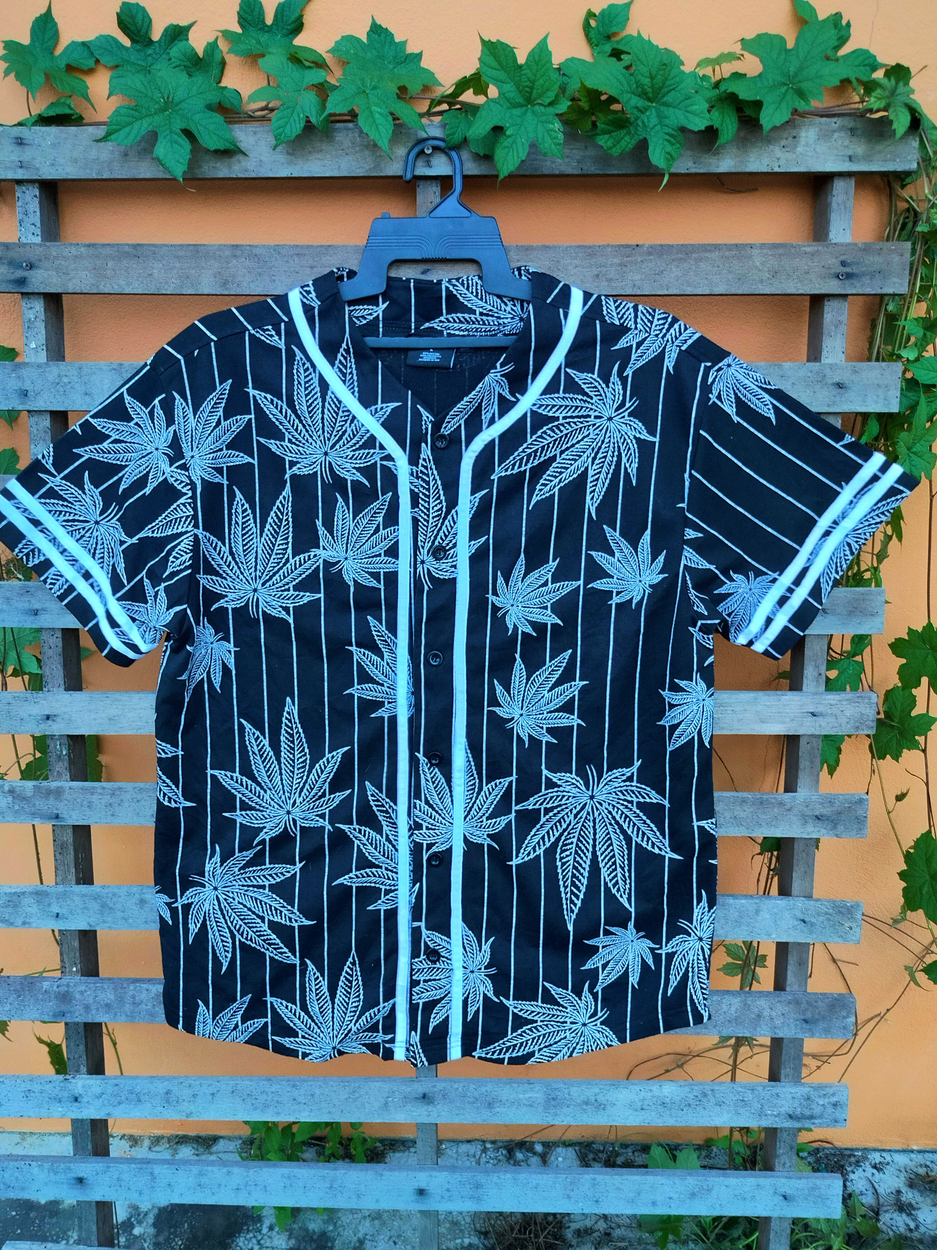 Japanese Brand VICTORIOUS FULL PRINT BASEBALL STYLE TEE Size US L / EU 52-54 / 3 - 1 Thumbnail
