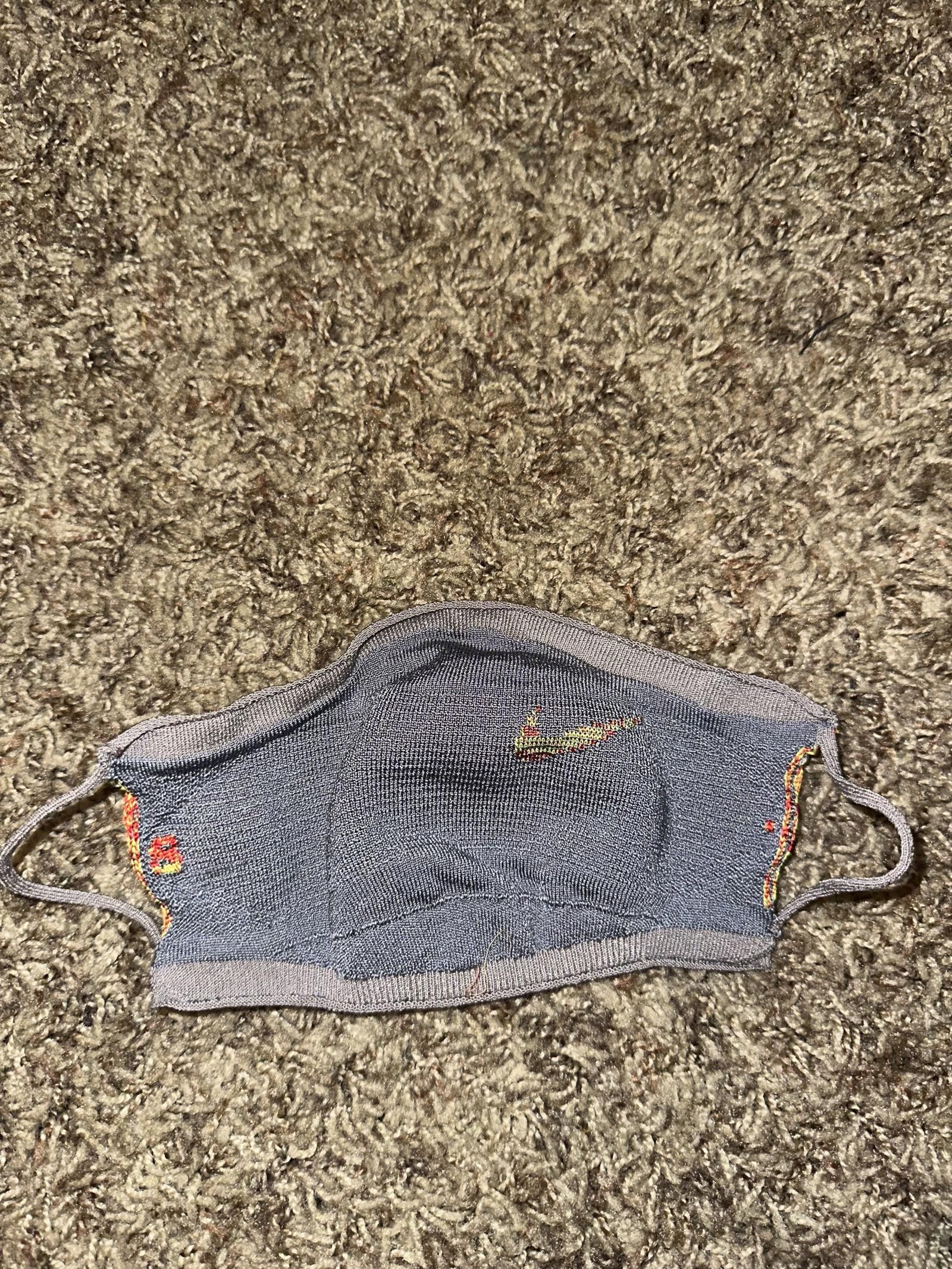 Nike RARE Nike Vaporknit Covid Face Mask Size ONE SIZE - 3 Thumbnail