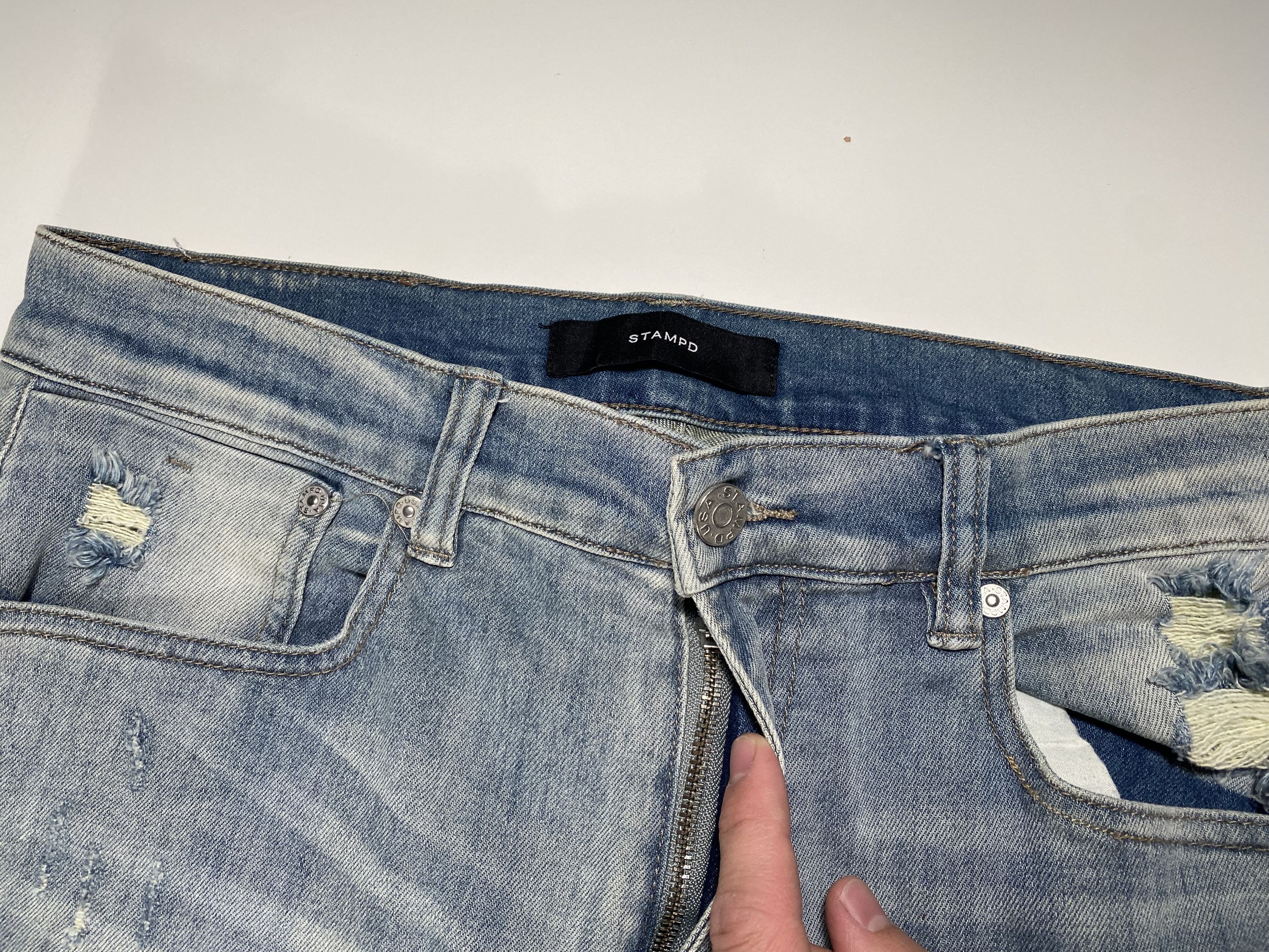 Stampd Stampd Destroyed Light Wash Denim Jeans 32x29 Size US 32 / EU 48 - 3 Thumbnail