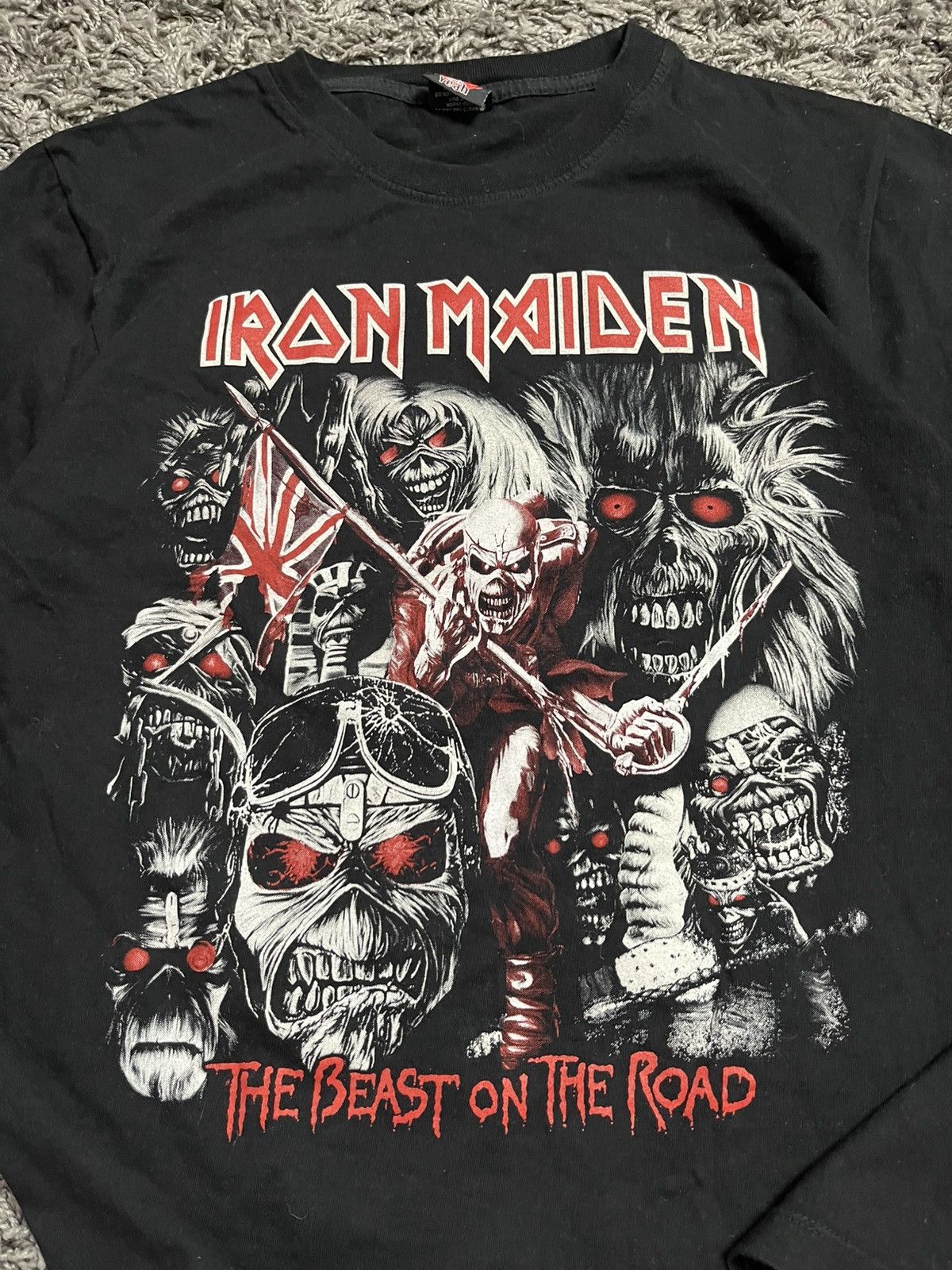 Iron Maiden IRON MAIDEN “ THE BEAST ON TTHE ROAD” ROCK Y2K COTTON SHIRT Size US M / EU 48-50 / 2 - 3 Thumbnail