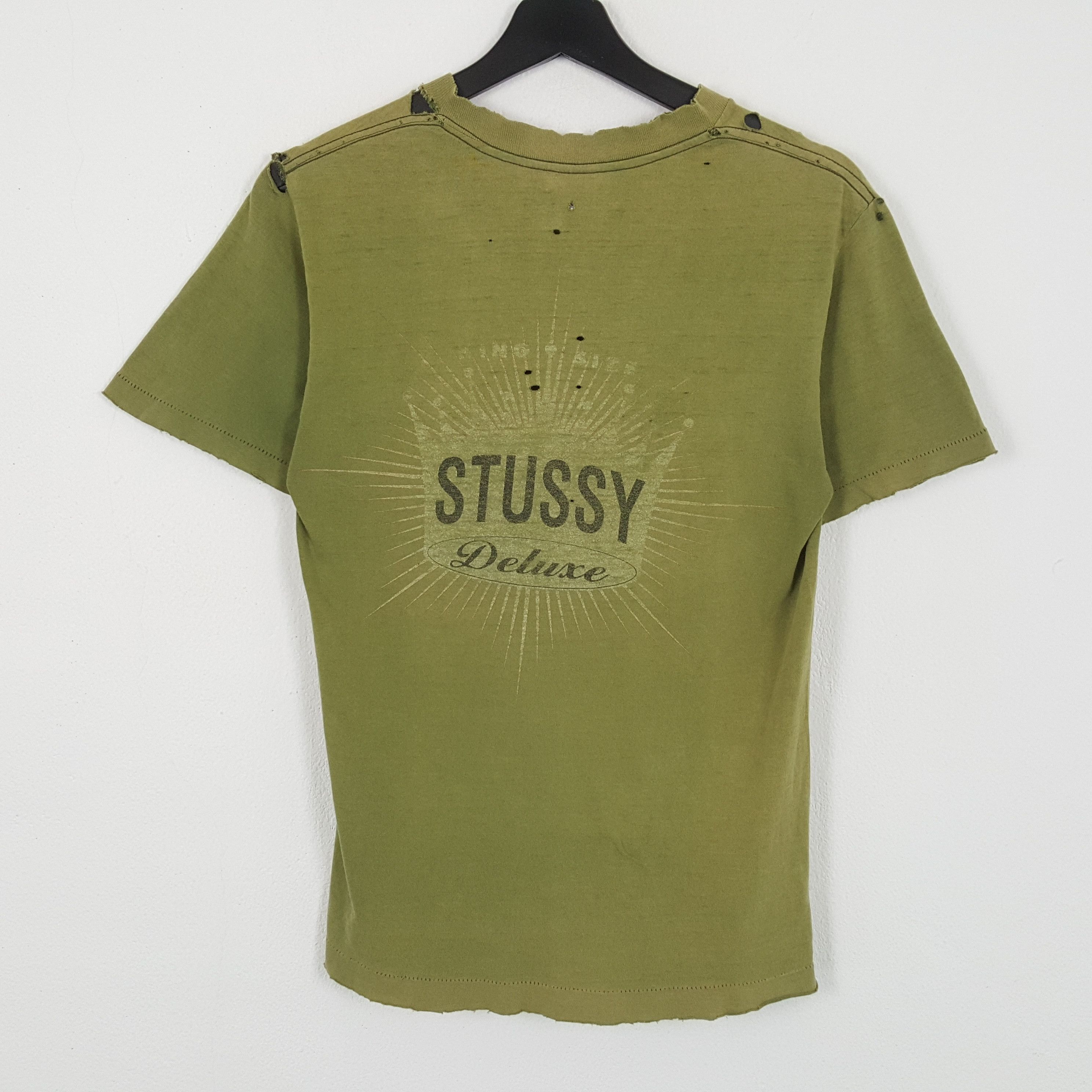 Stussy STUSSY DELUXE Vintage Streetwear Style Distressed Tshirt Size US S / EU 44-46 / 1 - 1 Thumbnail