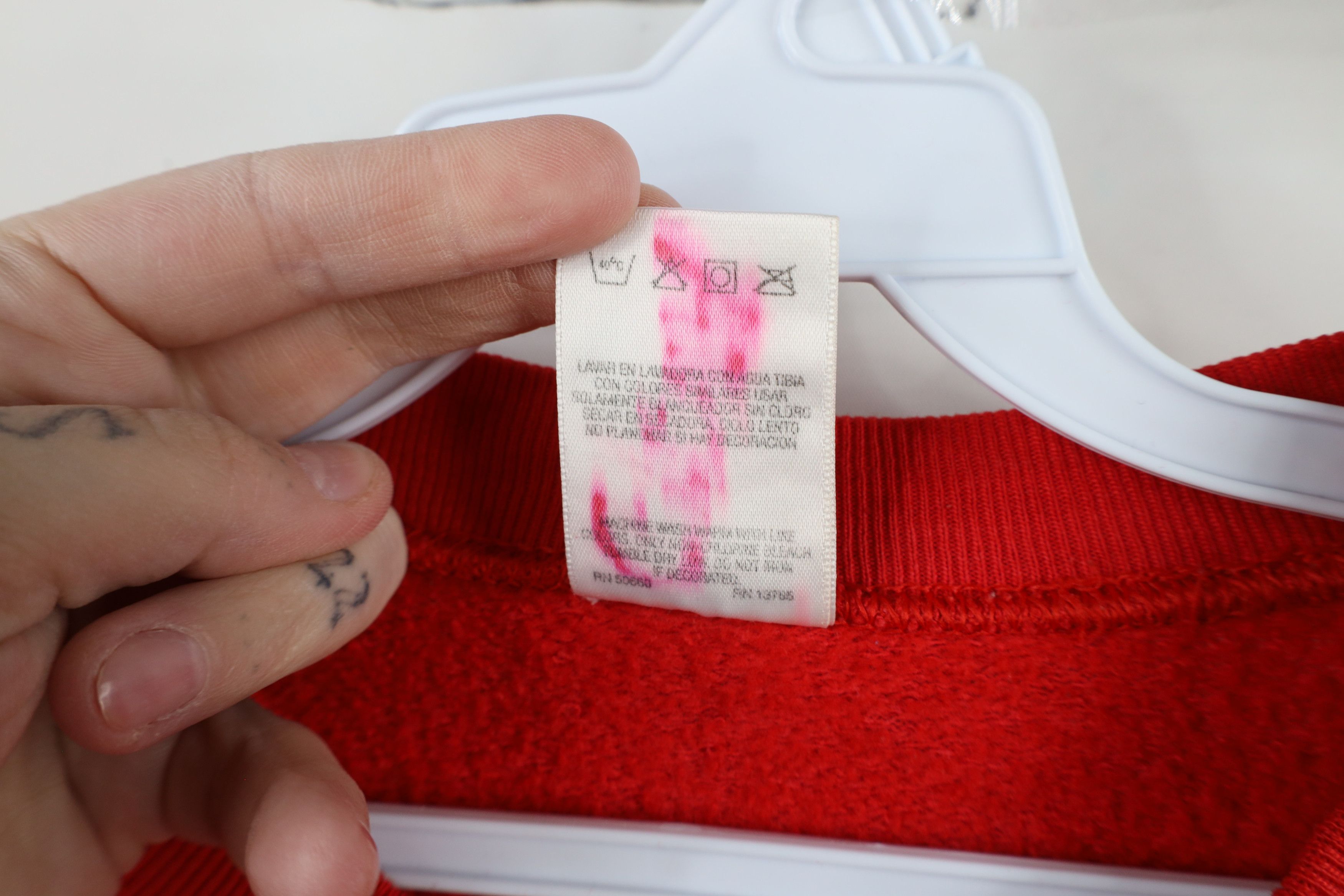 Disney × Vintage Vintage 90s Disney Mickey Mouse Crewneck Sweatshirt Red USA Size US XL / EU 56 / 4 - 8 Thumbnail