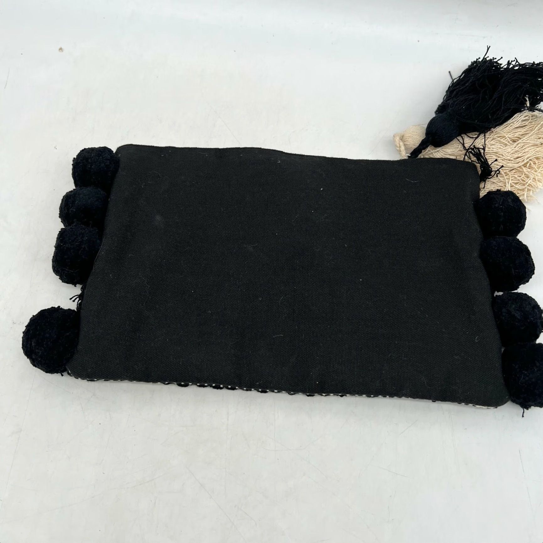 Vintage Shiraleah Chicago Womens Woven Tassel Pom Pom Black Cosmetic Pouch Clutch Bag Size ONE SIZE - 2 Thumbnail