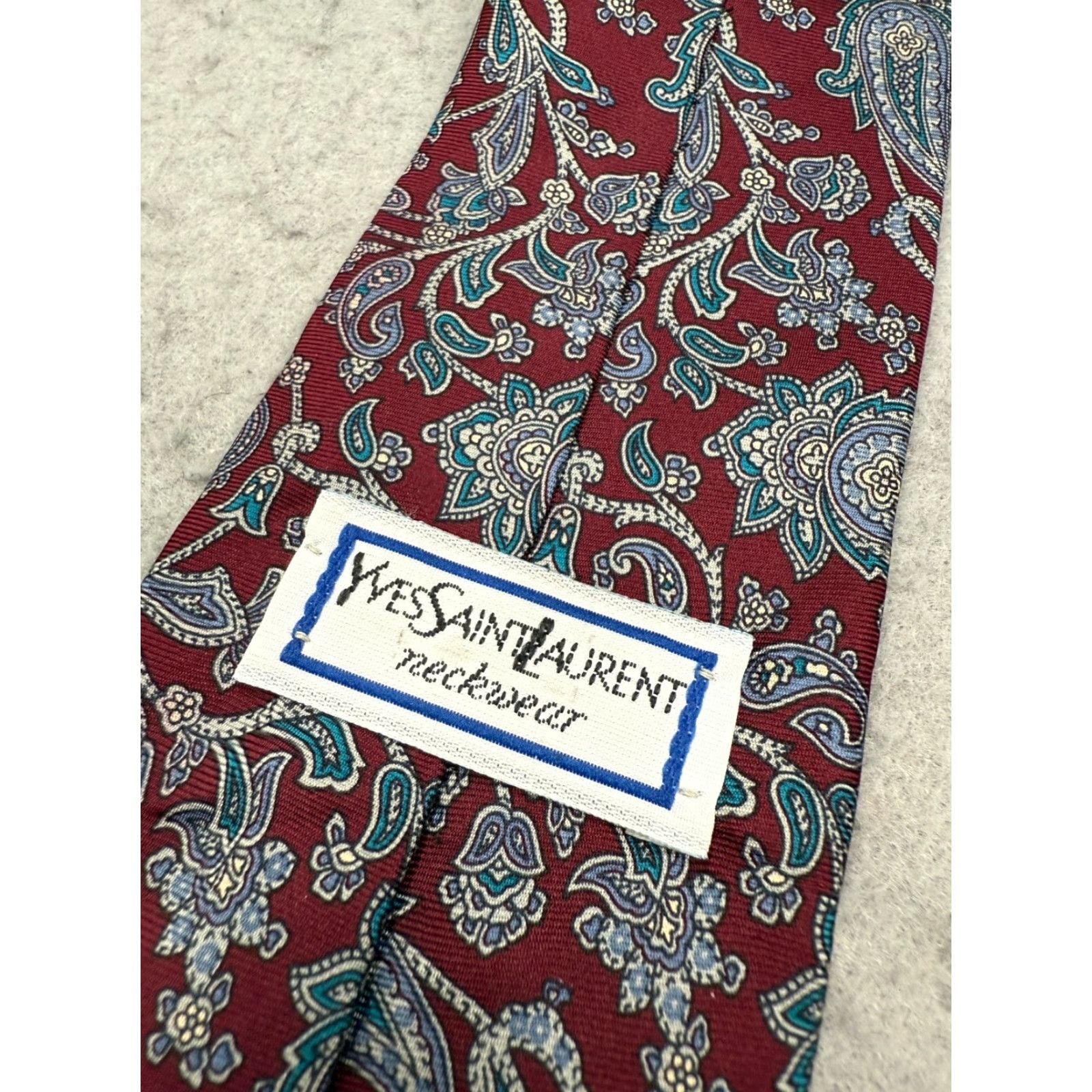 Yves Saint Laurent Vintage Yves Saint Laurent Neck Tie Mens Red Paisley Silk Work Made in USA Tie Size ONE SIZE - 3 Thumbnail