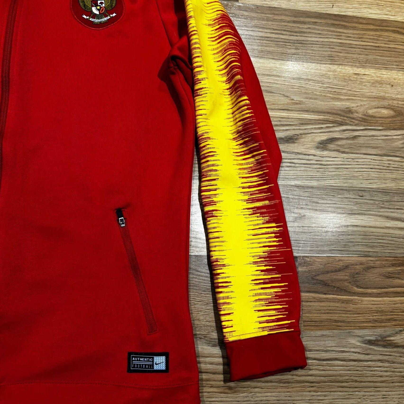 Nike Nike Dri-Fit Jacket Football Trainer Zip Medium Men Red Indonesia Garuda Jersey Embroidered Full Zip Vintage? Size US M / EU 48-50 / 2 - 6 Thumbnail