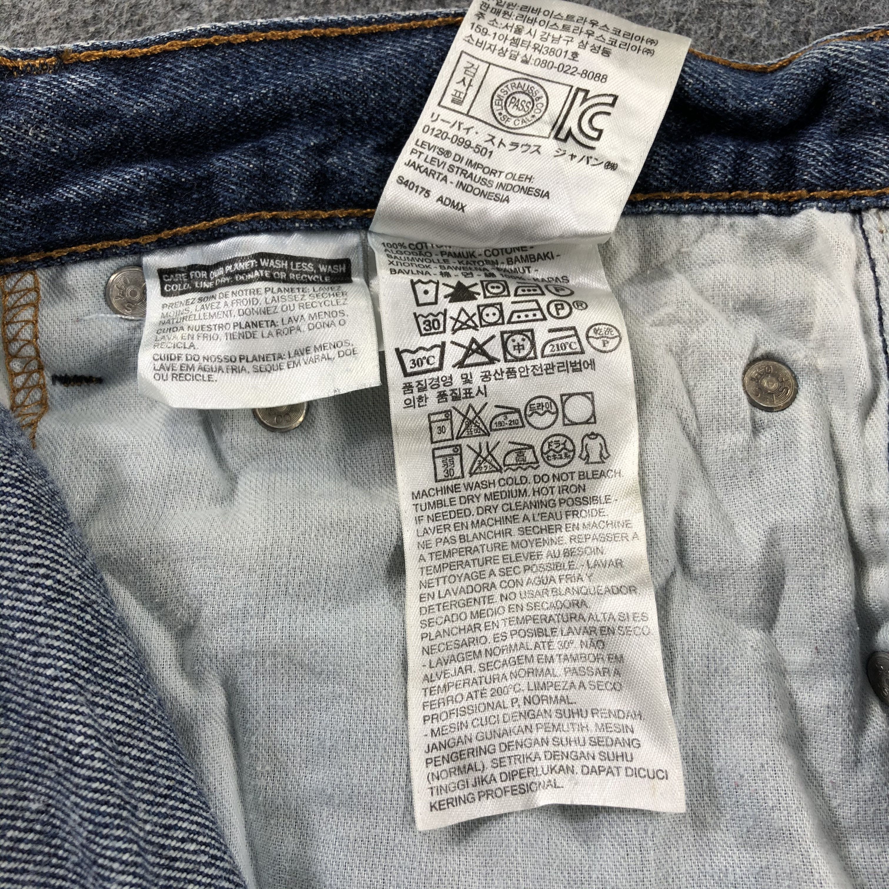 Levi's Vintage Blue Wash Levis 517 Flare Jeans-J2561 Size US 43 - 11 Thumbnail