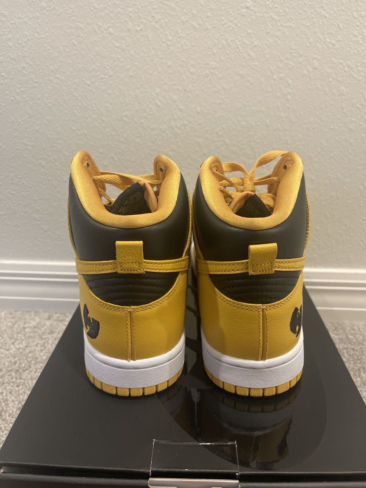 Nike Nike Dunk Hi Wu Tang Clan DS Size US 9 / EU 42 - 4 Thumbnail