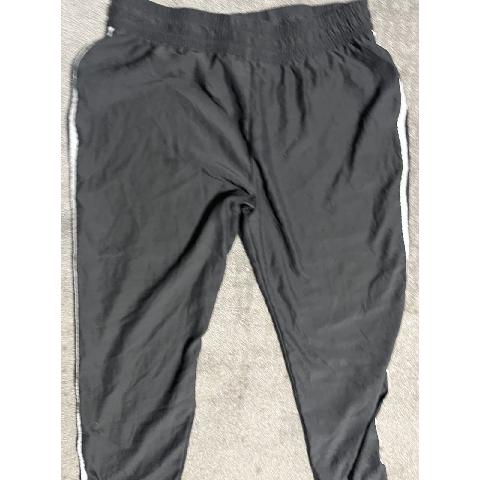 American Eagle Outfitters American Eagle Outfitters Wind Pants Gray Women's M Regular Pants Windbreaker Logo Pockets Casual Workwear 90s? Size 32" / US 10 / IT 46 - 2 Thumbnail