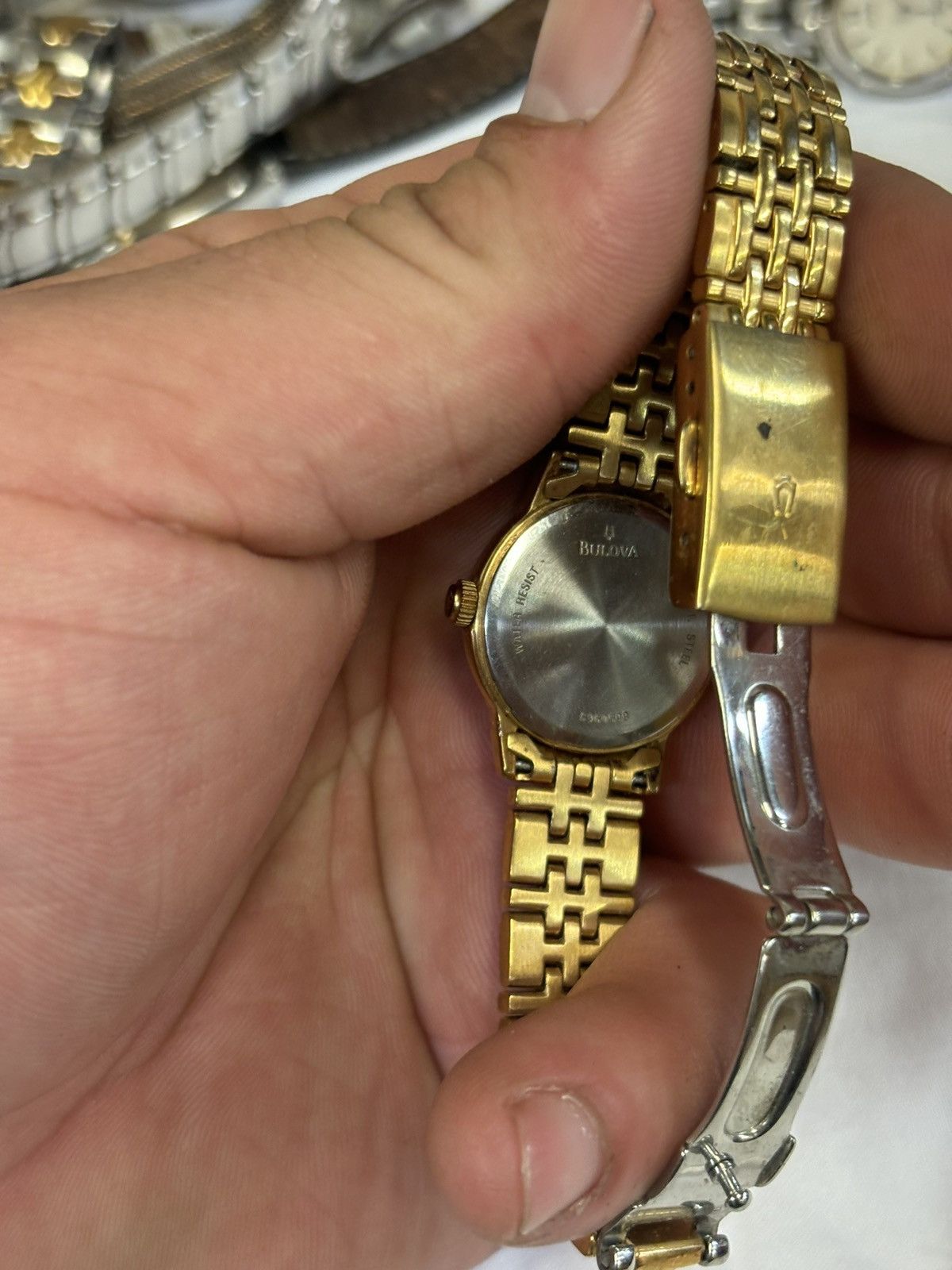 Bulova Bulova C960599 Gold Tone Womens Watch! New Battery. Size ONE SIZE - 6 Thumbnail