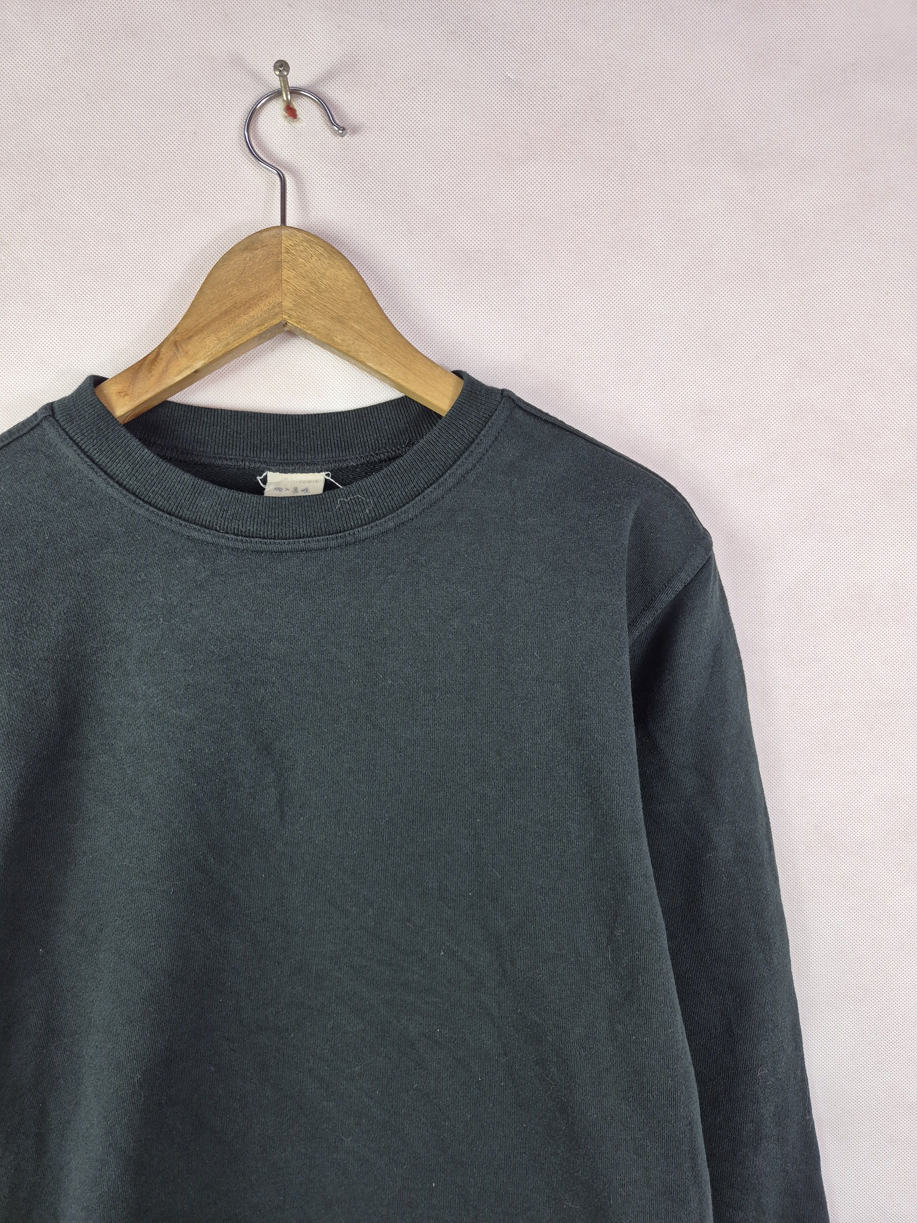 Edwin 🔥 Edwin Simple Plain Black Sweatshirt Jumper Minimalist Size US M / EU 48-50 / 2 - 3 Thumbnail