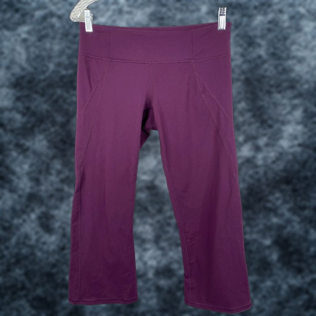 Athleta Athleta Leggings Womens S Purple Straight Leg Cropped Hidden Pocket Running Gym Size 28" / US 6 / IT 42 - 1 Thumbnail