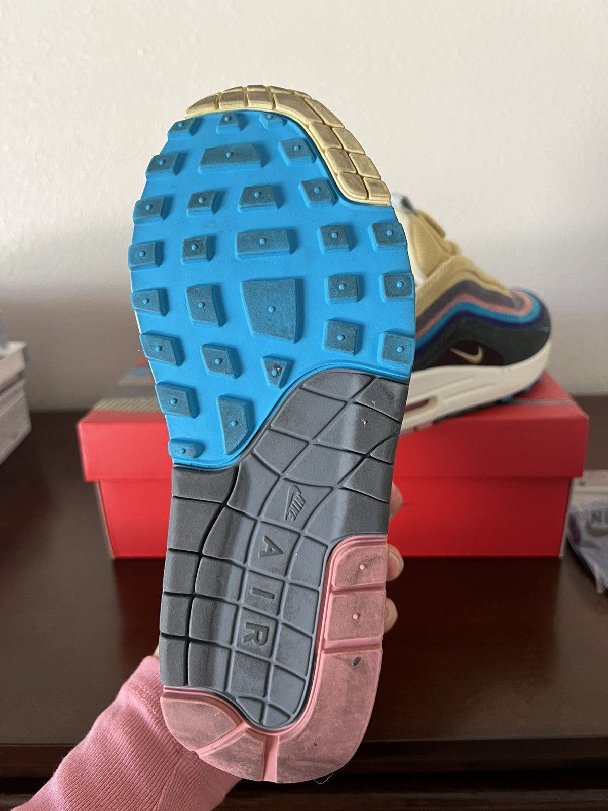 Nike AIR MAX 1/97 SW Size US 5 / EU 37 - 5 Thumbnail