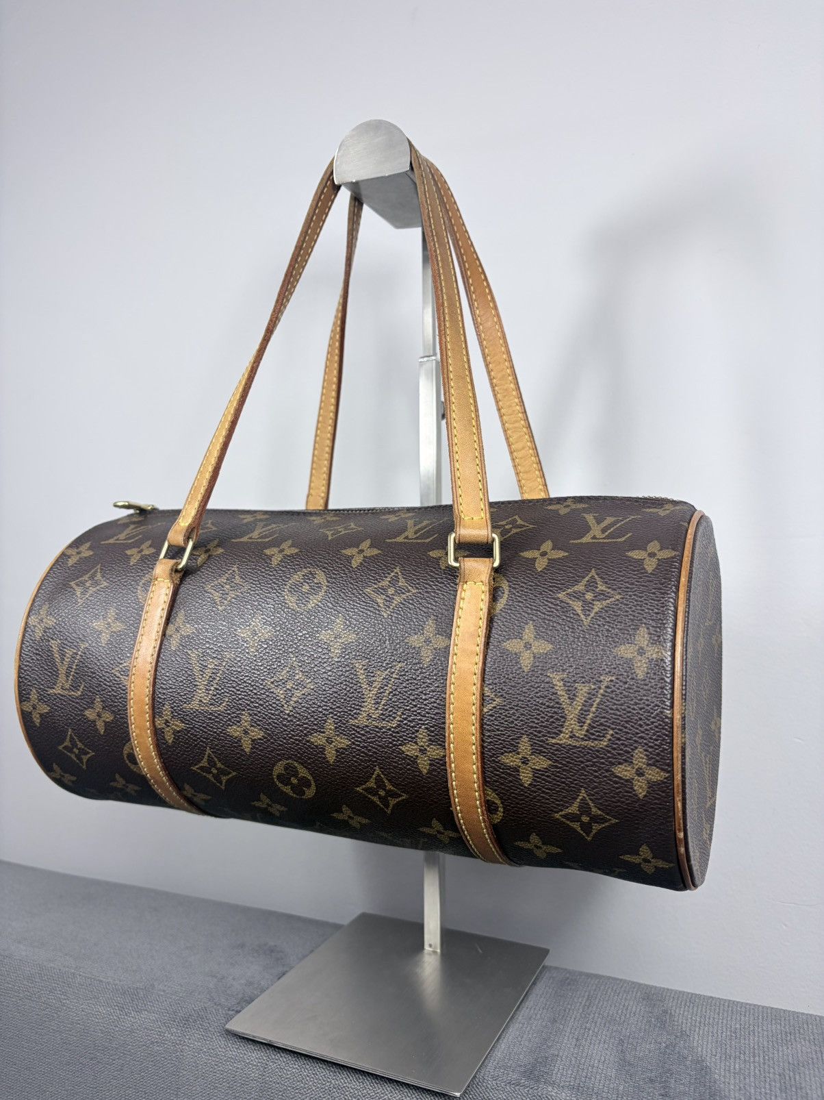 Louis Vuitton Louis Vuitton Papillon 30 Vintage Handbag Size ONE SIZE - 2 Thumbnail