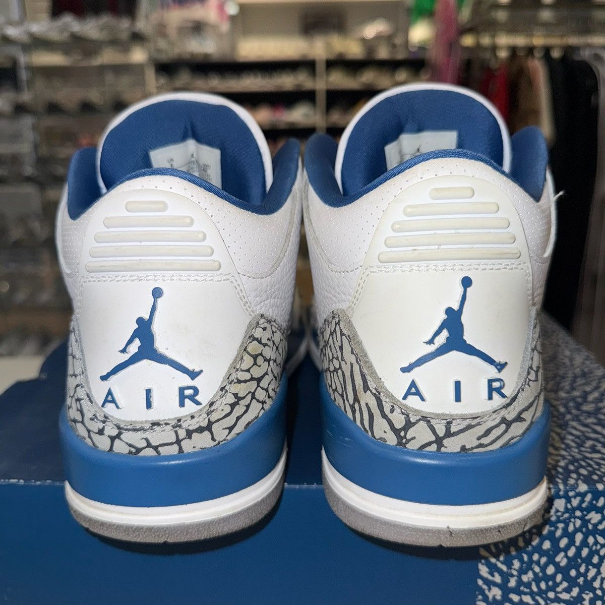 Jordan Brand Size 8 - Air Jordan 3 Retro Washington Wizards CT8532-148 Size US 8 / EU 41 - 3 Thumbnail