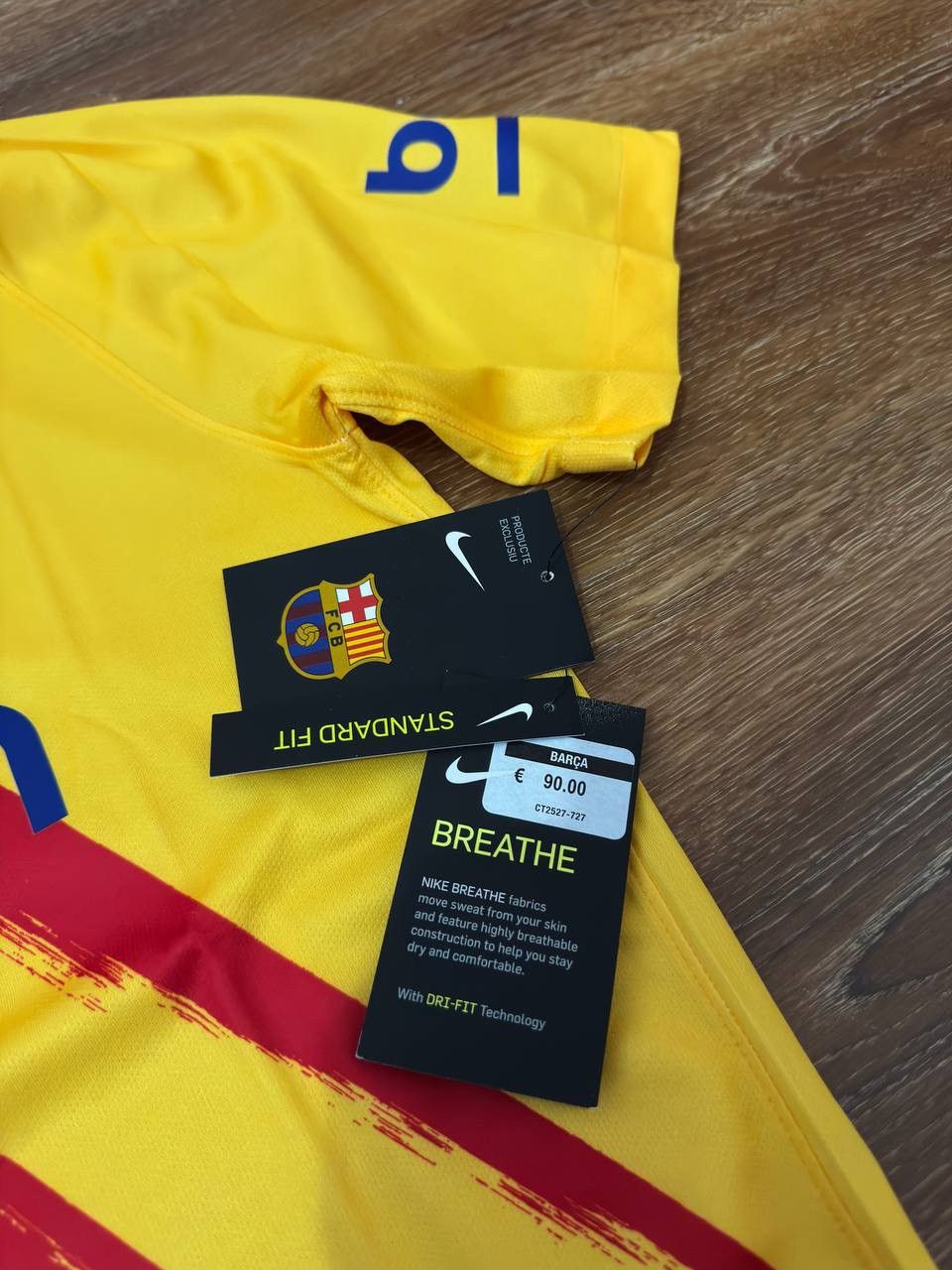 Nike Barcelona 2019-2020 fourth kit Size US M / EU 48-50 / 2 - 4 Thumbnail