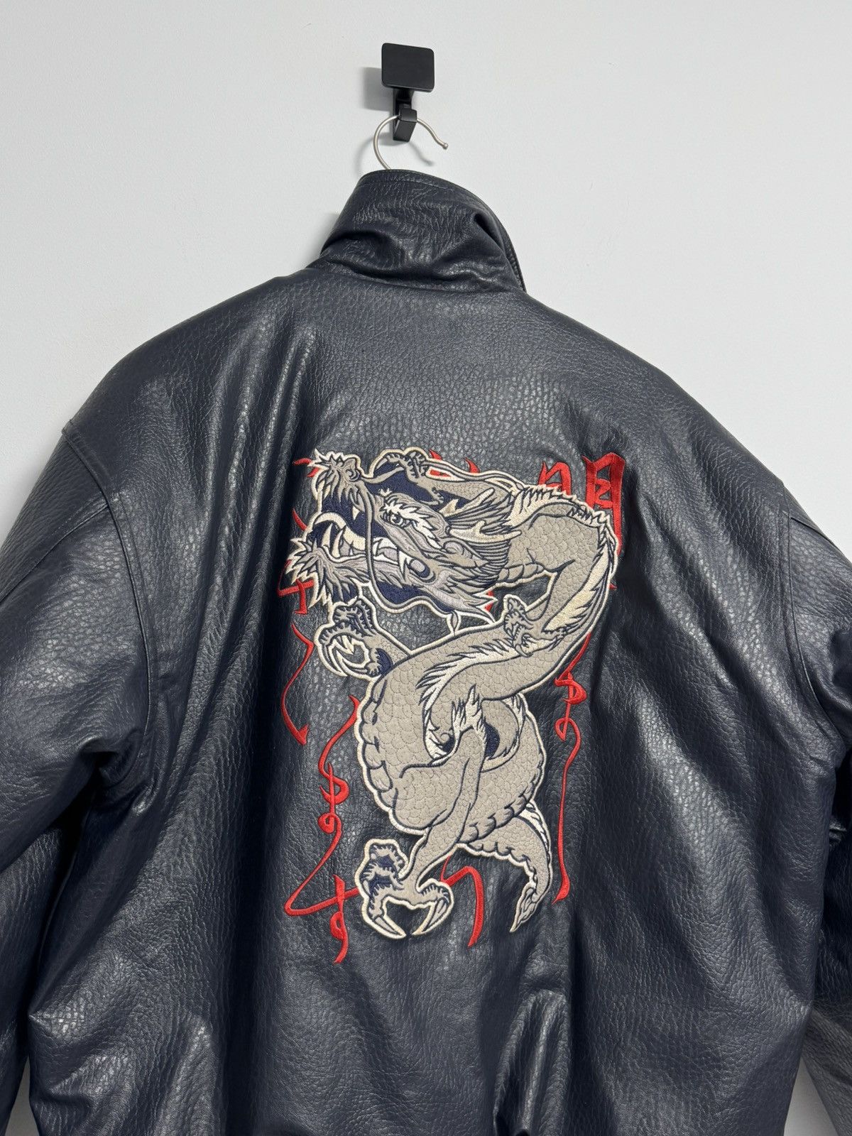 Other Vintage Dragon Embroidered Jacket Y2K Rare Streetwear Bomber Size US L / EU 52-54 / 3 - 22 Thumbnail