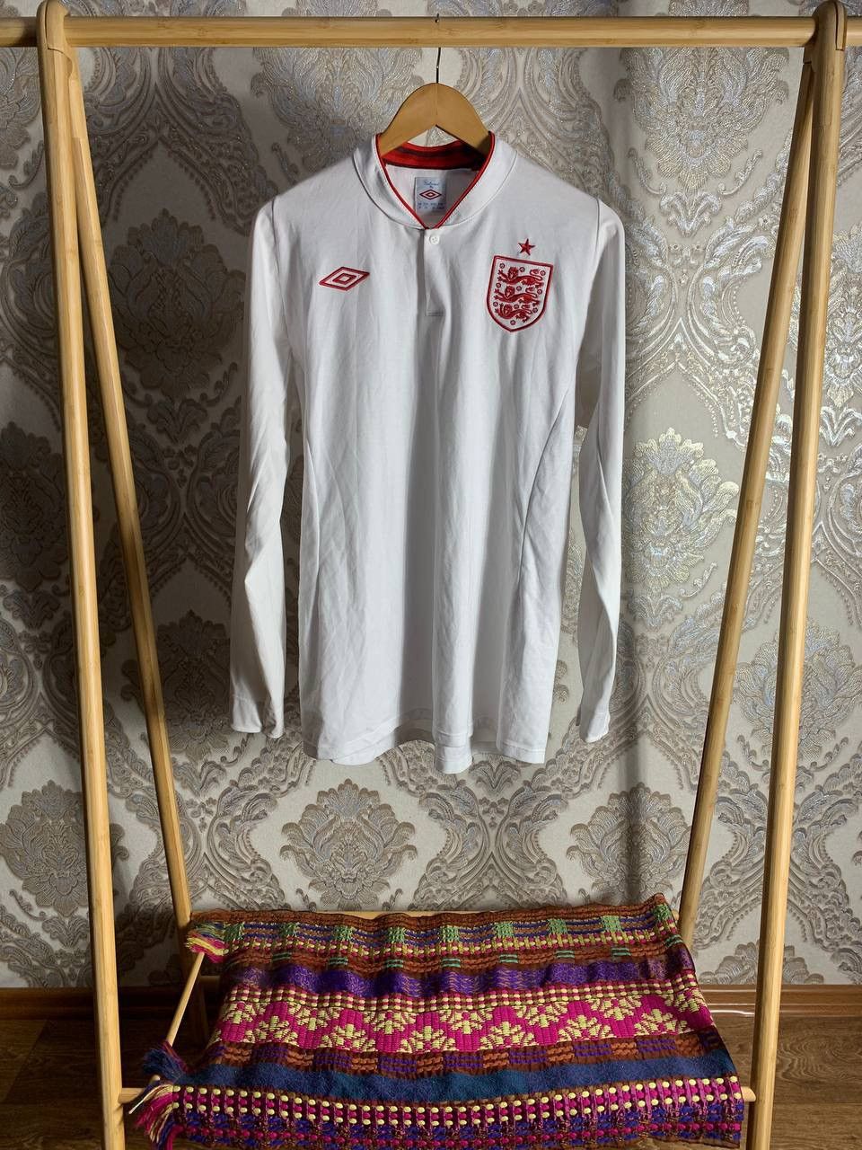 VINTAGE UMBRO ENGLAND LONG SLEEVE SOCCER JERSEY Y2K RARE 90s