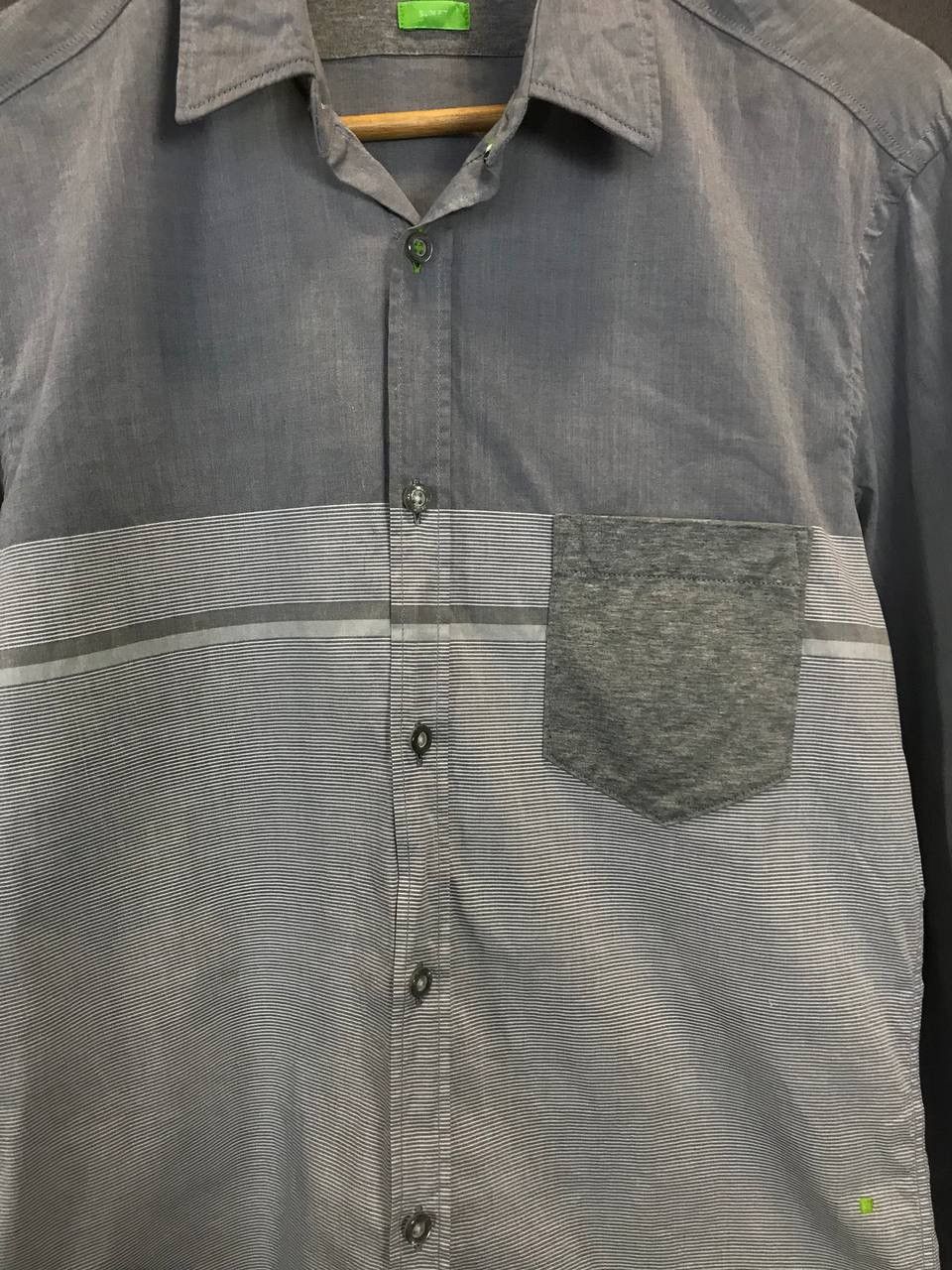 Designer Hugo Boss designer logo shirt Size US S / EU 44-46 / 1 - 3 Thumbnail