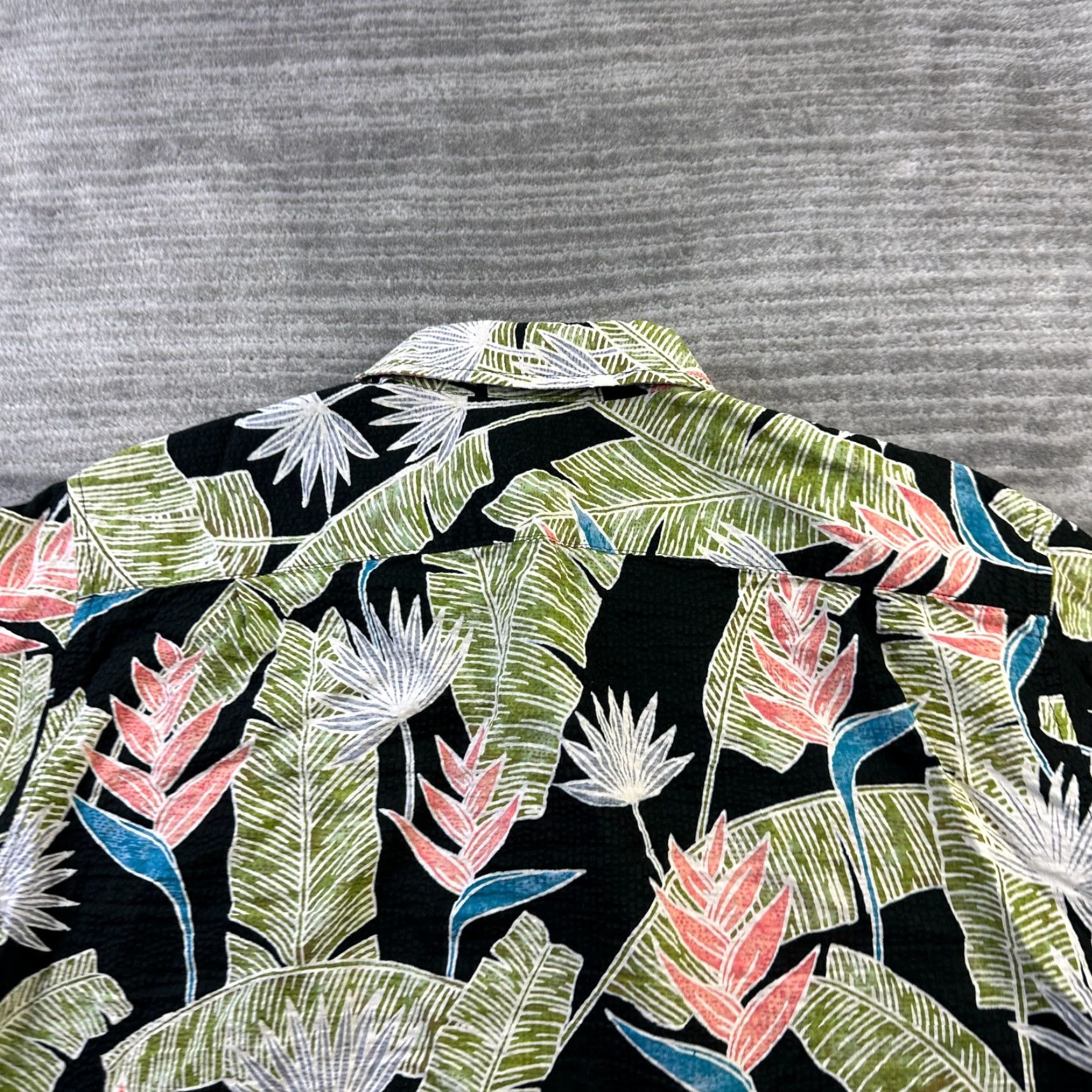 Tori Richard Tori Richard Shirt Mens Small Black Geometric Seersucker Button-Up Short Sleeve Casual Hawaiian Vintage: No Size US S / EU 44-46 / 1 - 5 Thumbnail