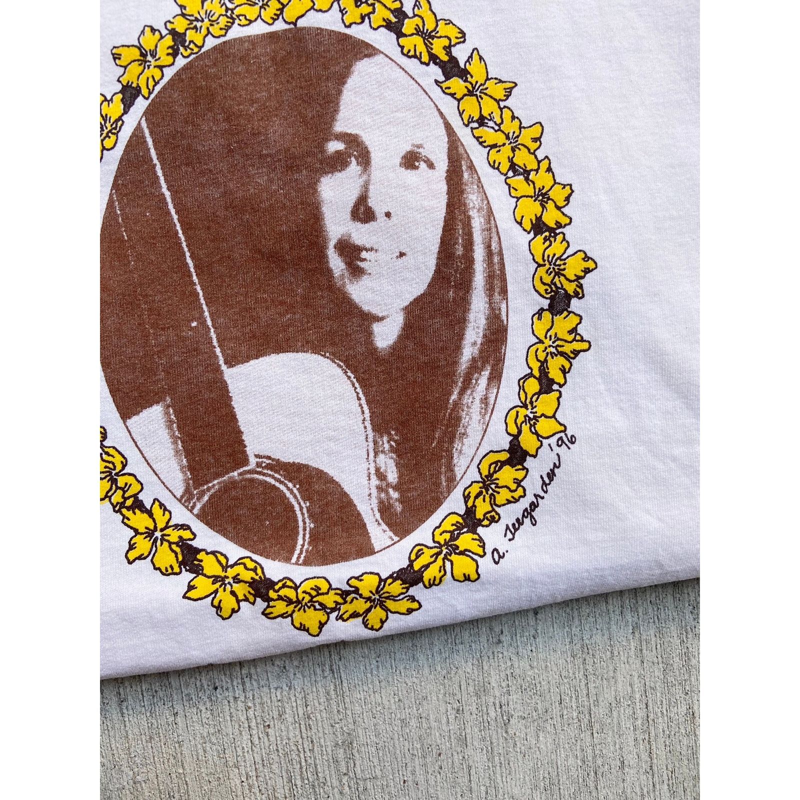 Vintage Vintage 1996 Kate Wolf Give Yourself To Love White T-Shirt Size US L / EU 52-54 / 3 - 7 Thumbnail