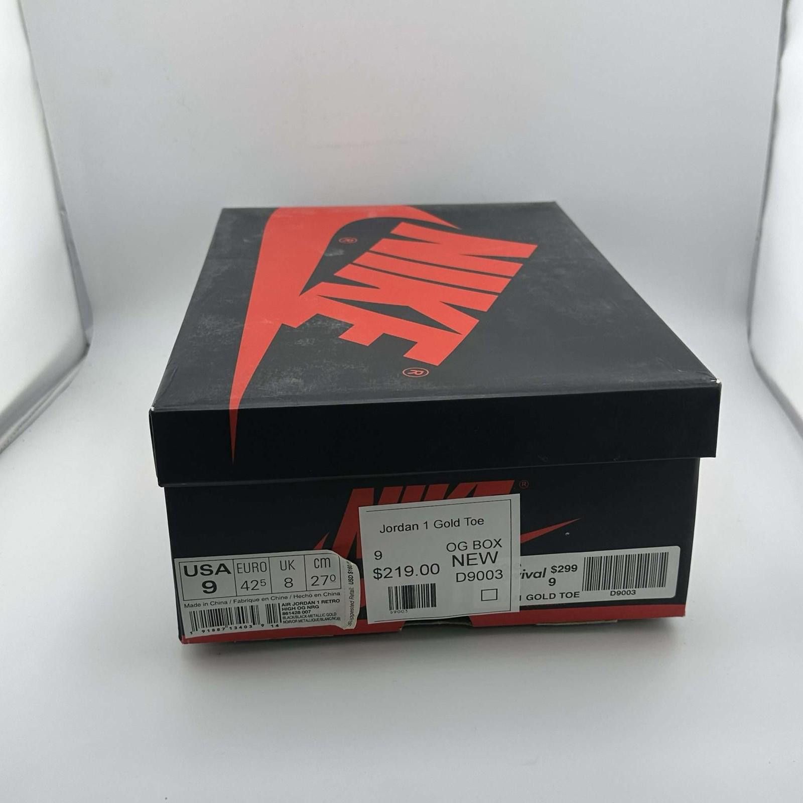 Nike Air Jordan 1 Retro High Black Metallic Gold US9 New with Box Size US 9 / EU 42 - 9 Thumbnail