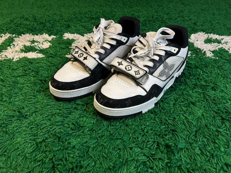 Louis Vuitton Men's black and white presbyopic Velcro shoe