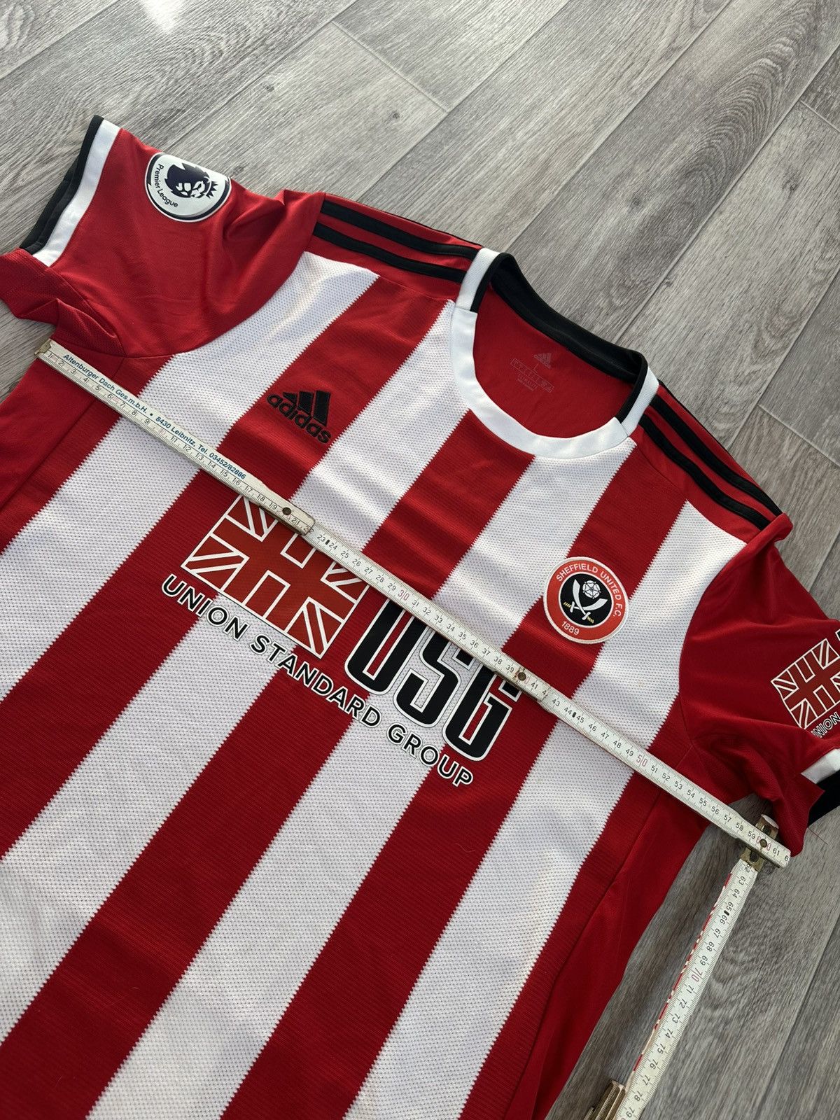 Adidas Vintage Adidas Sheffield United Home Tee T-Shirt white red Size US L / EU 52-54 / 3 - 16 Thumbnail