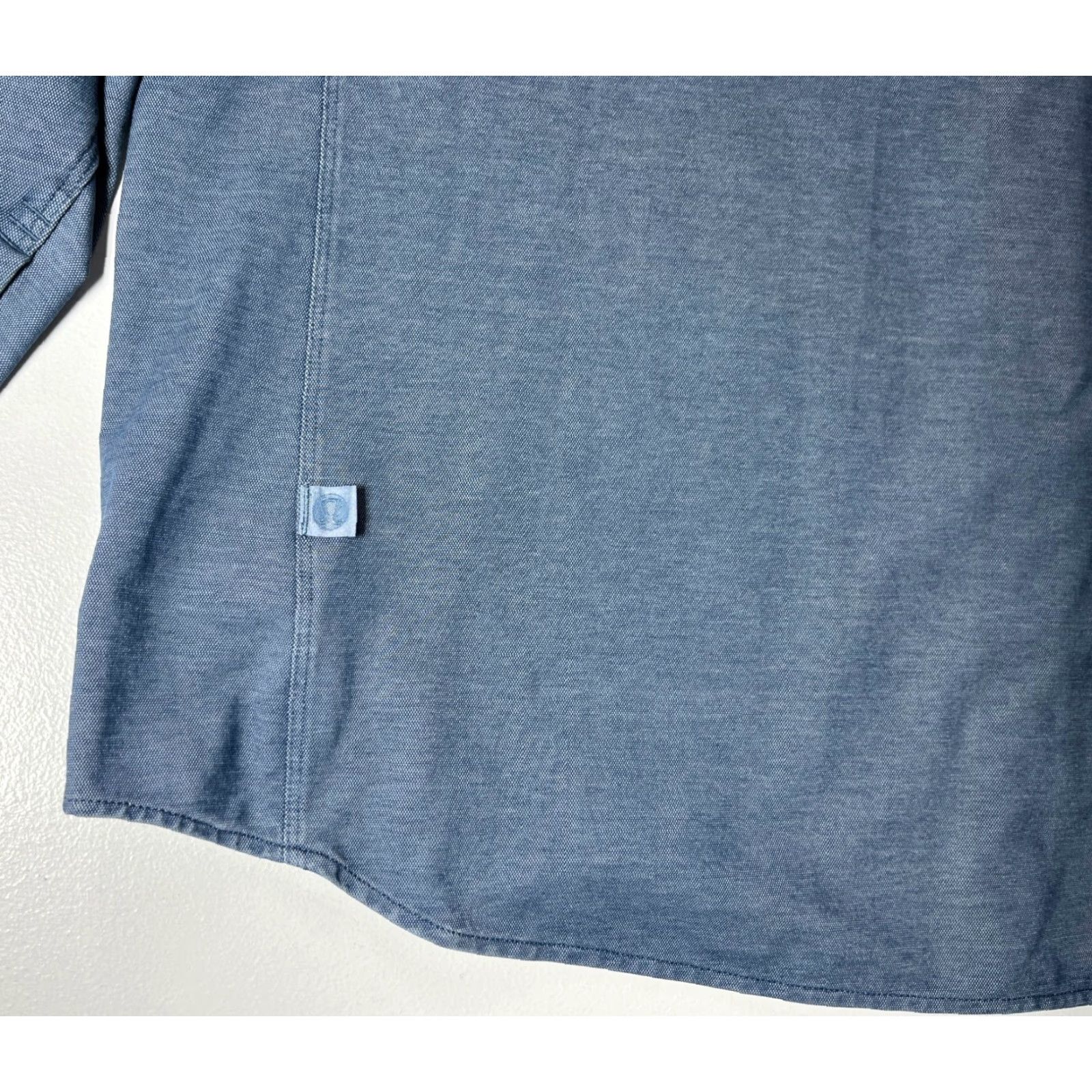 Lululemon Lululemon Men's Long Sleeve Shirt Blue XL/2XL Button-Up, Classic, Casual, Regular Fit, Breathable, All Seasons Size US XL / EU 56 / 4 - 7 Thumbnail