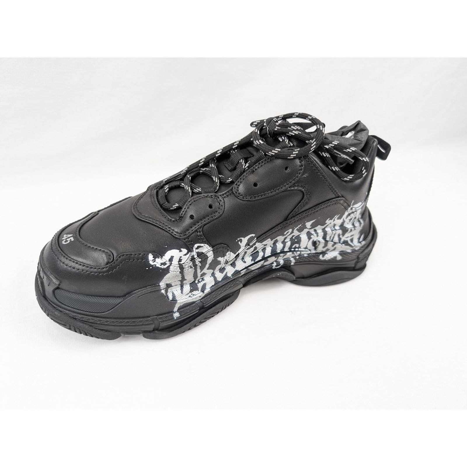 Balenciaga o1rshd1 Q:2 / Leather Triple S Sneakers in Black/White Size US 9 / EU 42 - 9 Thumbnail