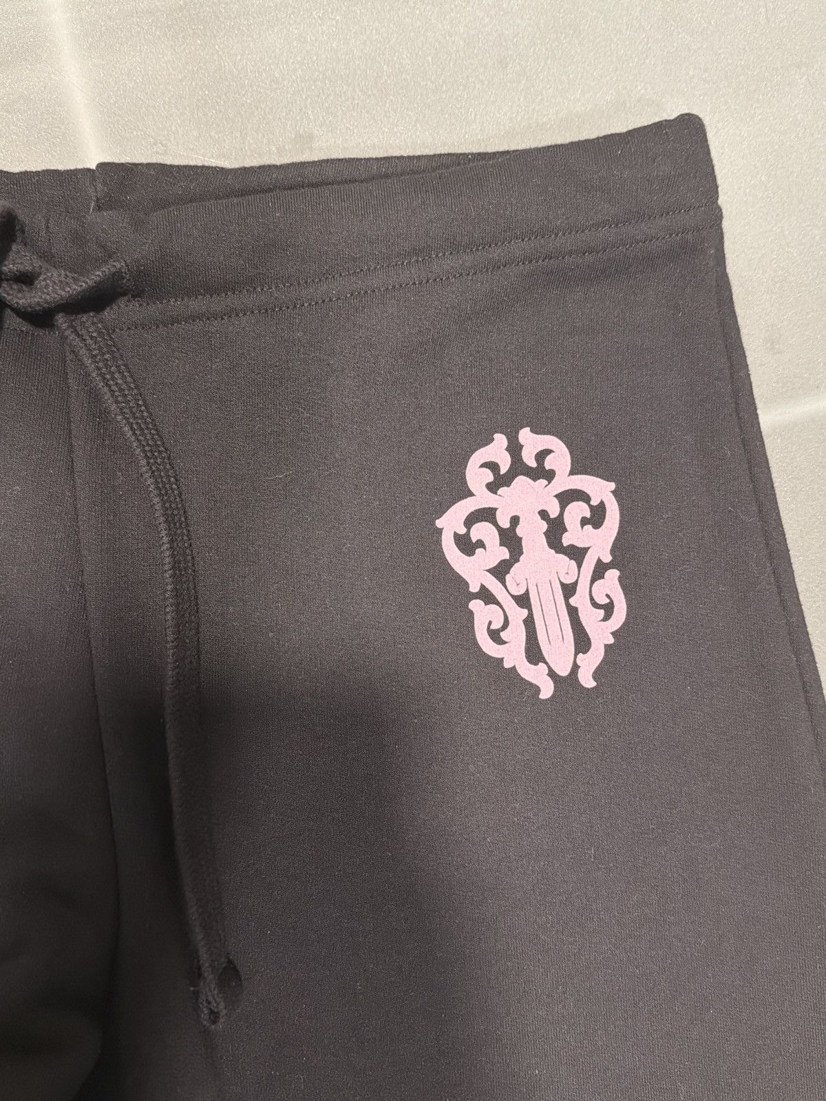 Chrome Hearts × Deadly Doll Chrome hearts deadly doll vegas exclusive Size 25" / US 0 / IT 36 - 8 Thumbnail