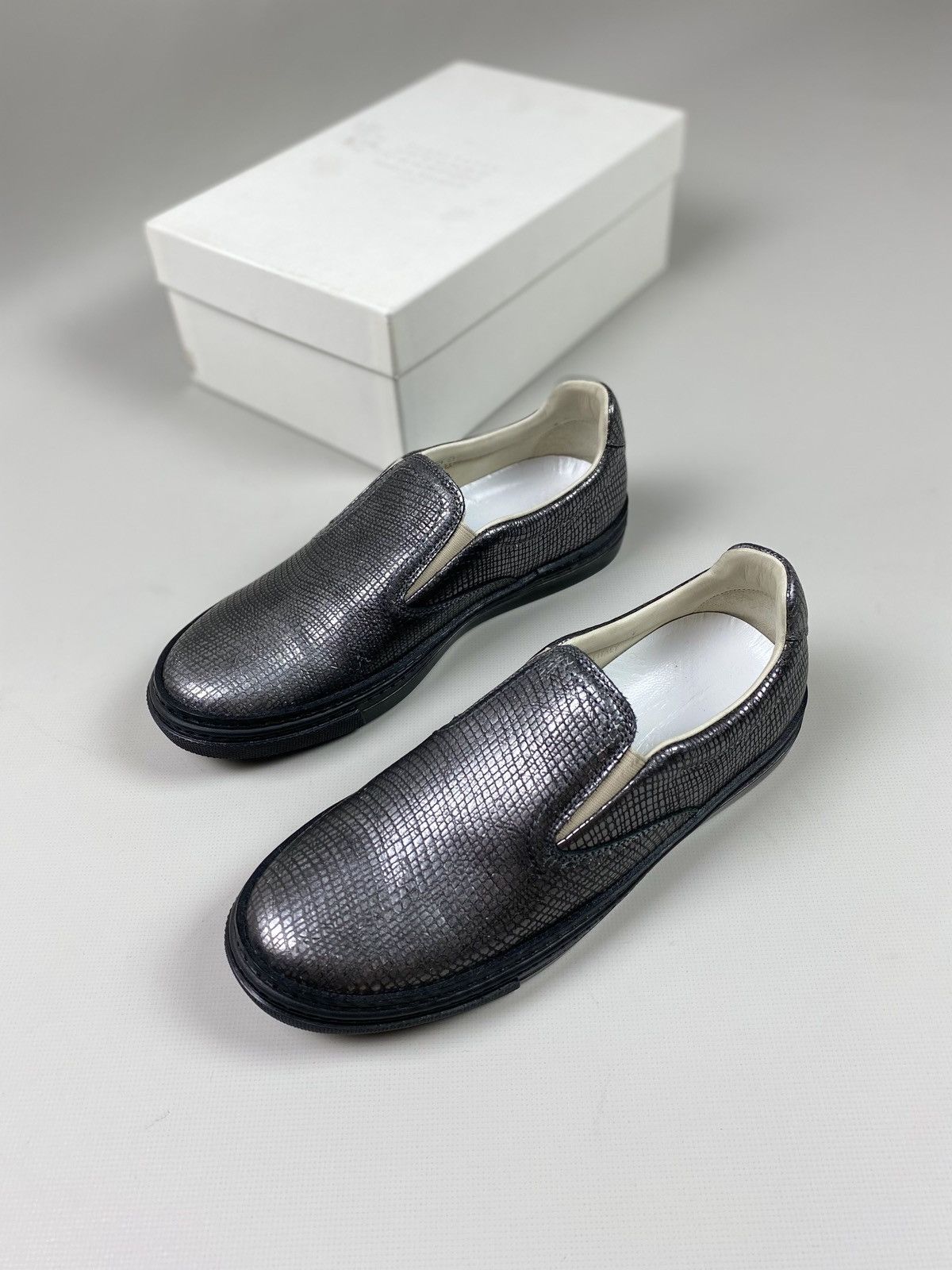 Maison Margiela New! Maison Margiela ladies slip on meds shoes size 37.5 Size US 7.5 / IT 37.5 - 18 Thumbnail