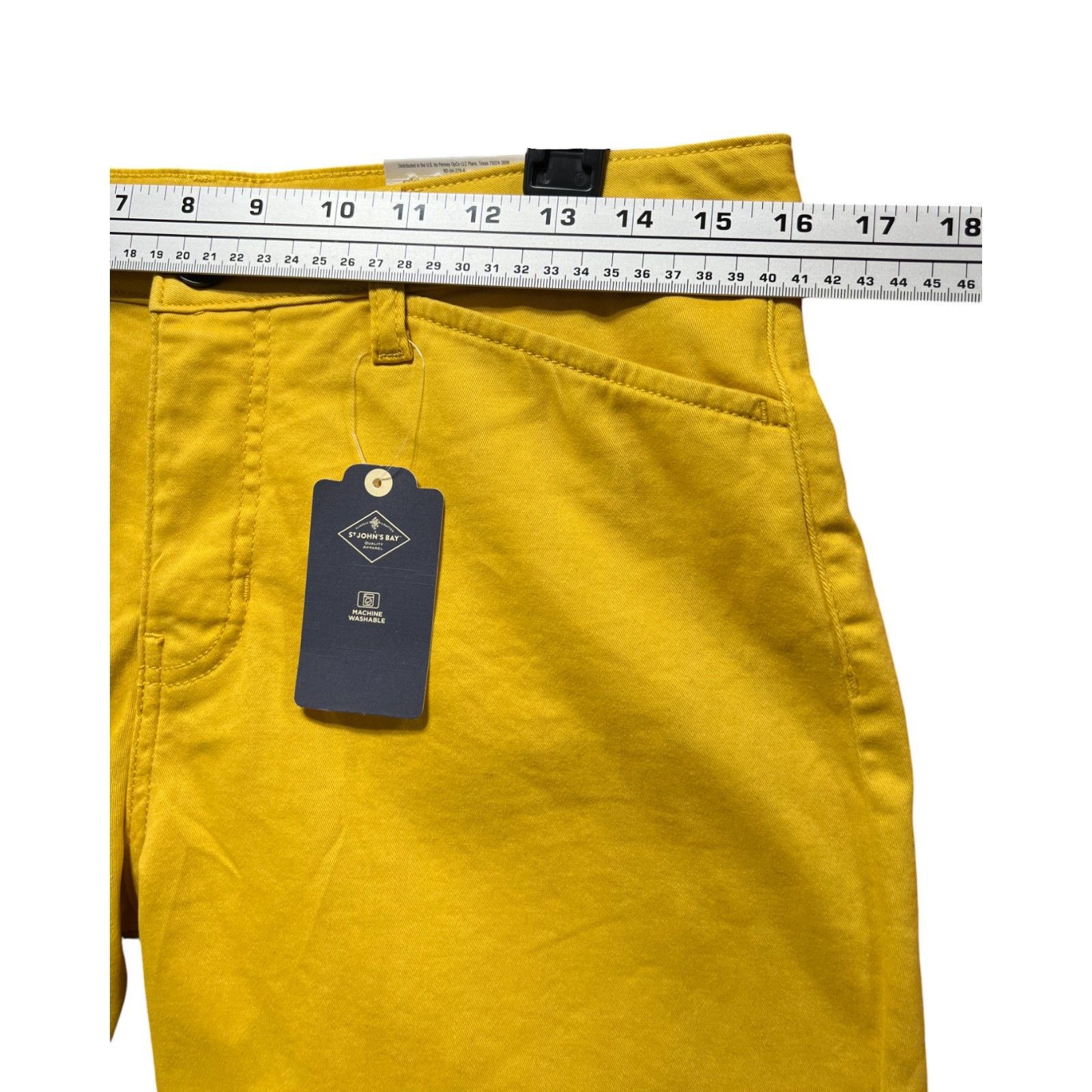 Other St John's Bay-Women's Mid-Rise Short Comfortable Fit Through Size 30" / US 8 / IT 44 - 3 Thumbnail