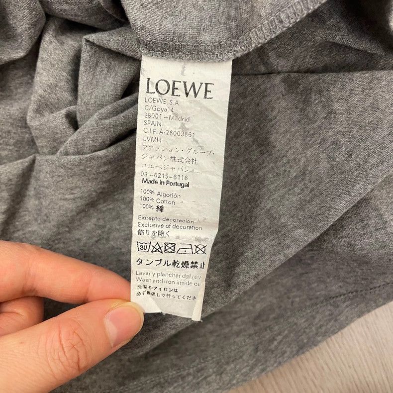 Loewe loewe Gray short-sleeved shirt with small red embroidered l Size US S / EU 44-46 / 1 - 6 Thumbnail