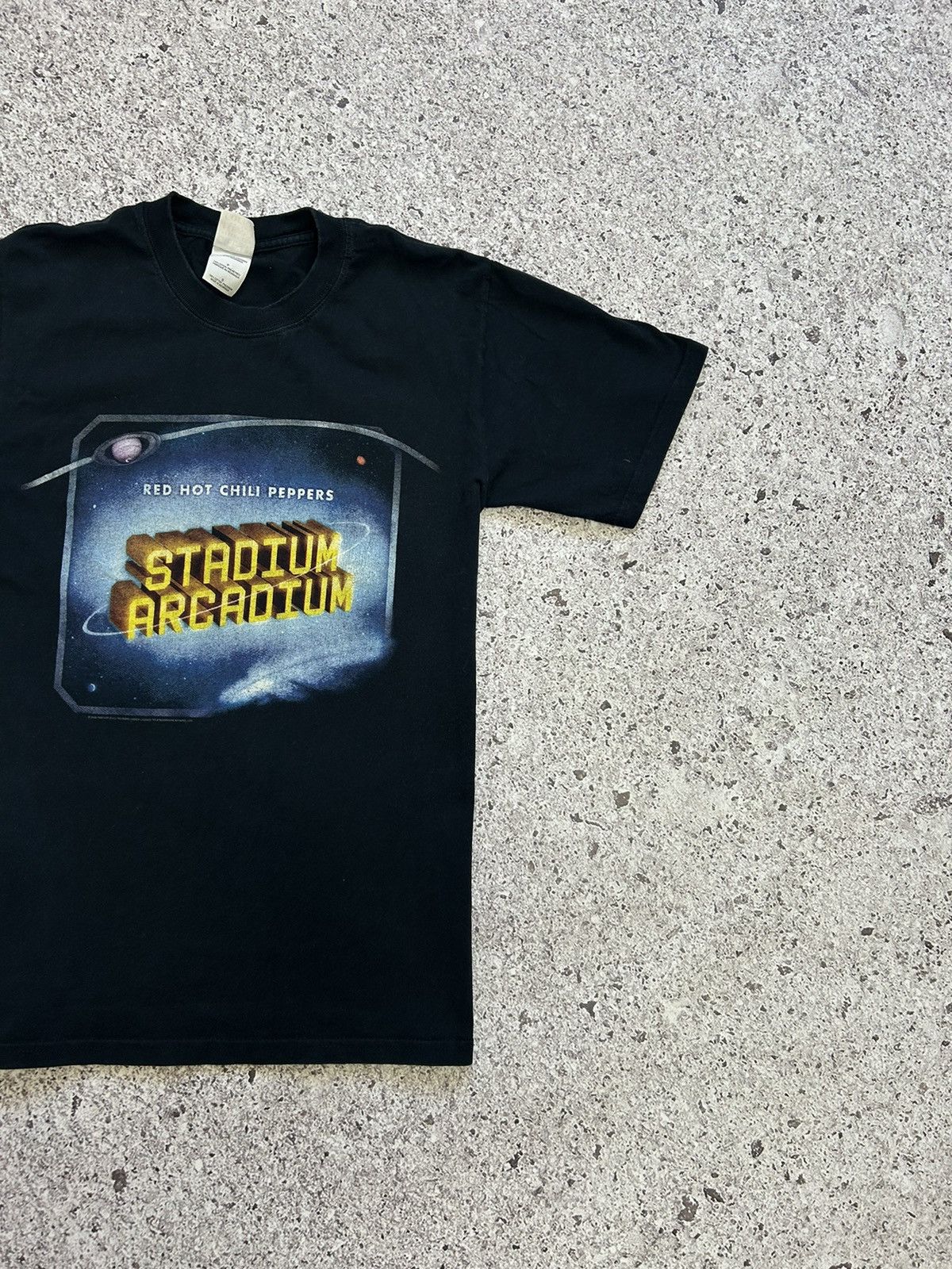 Band Tees × Vintage VTG 2006 Red Hot Chilli Peppers Tour Stadium Arcadium Tee Size US S / EU 44-46 / 1 - 5 Thumbnail