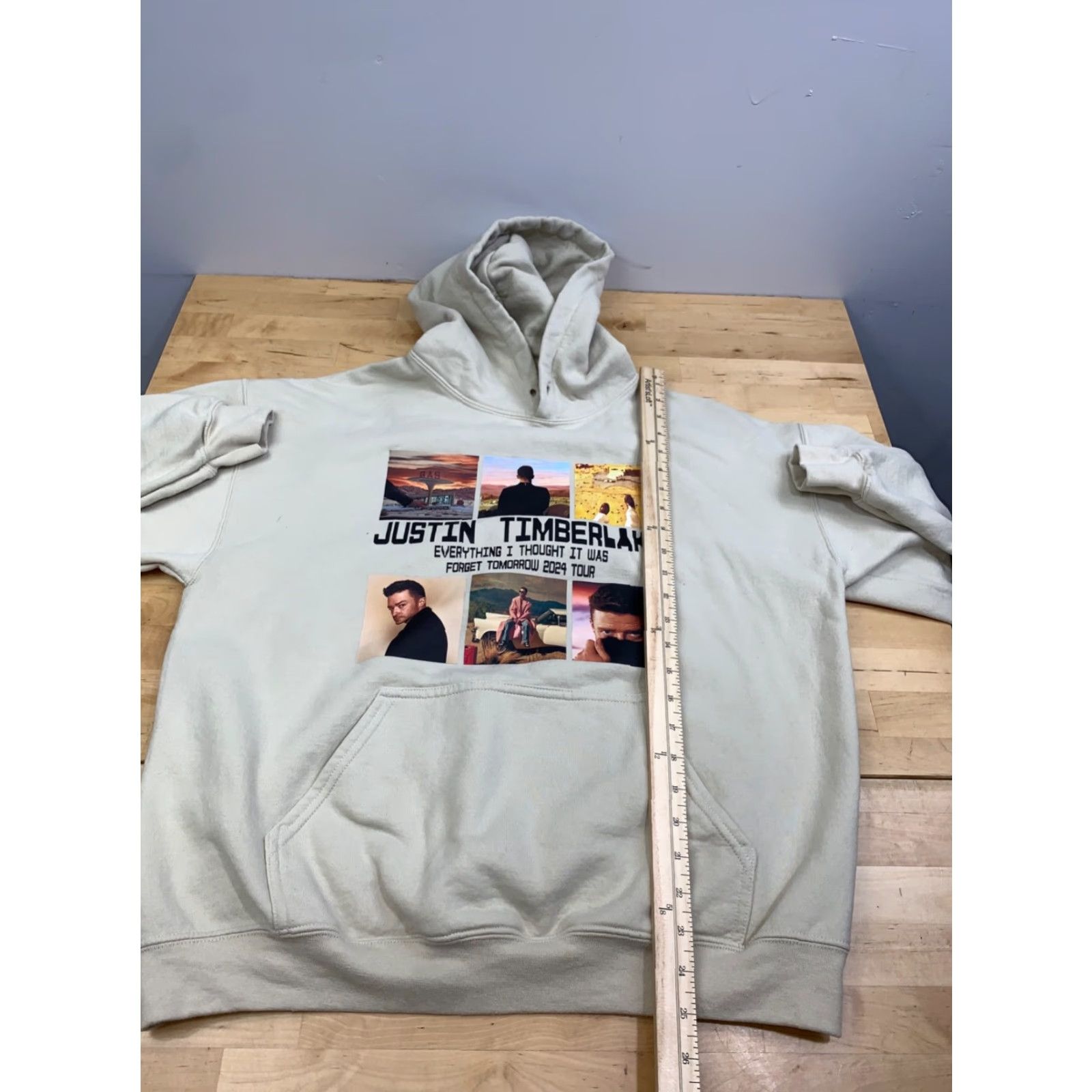 Gildan 2024 Justin Timberlake Forget Tomorrow World Tour Hoodie L Beige Merch Mens Pullover Hooded Pockets All Seasons Size US L / EU 52-54 / 3 - 4 Thumbnail