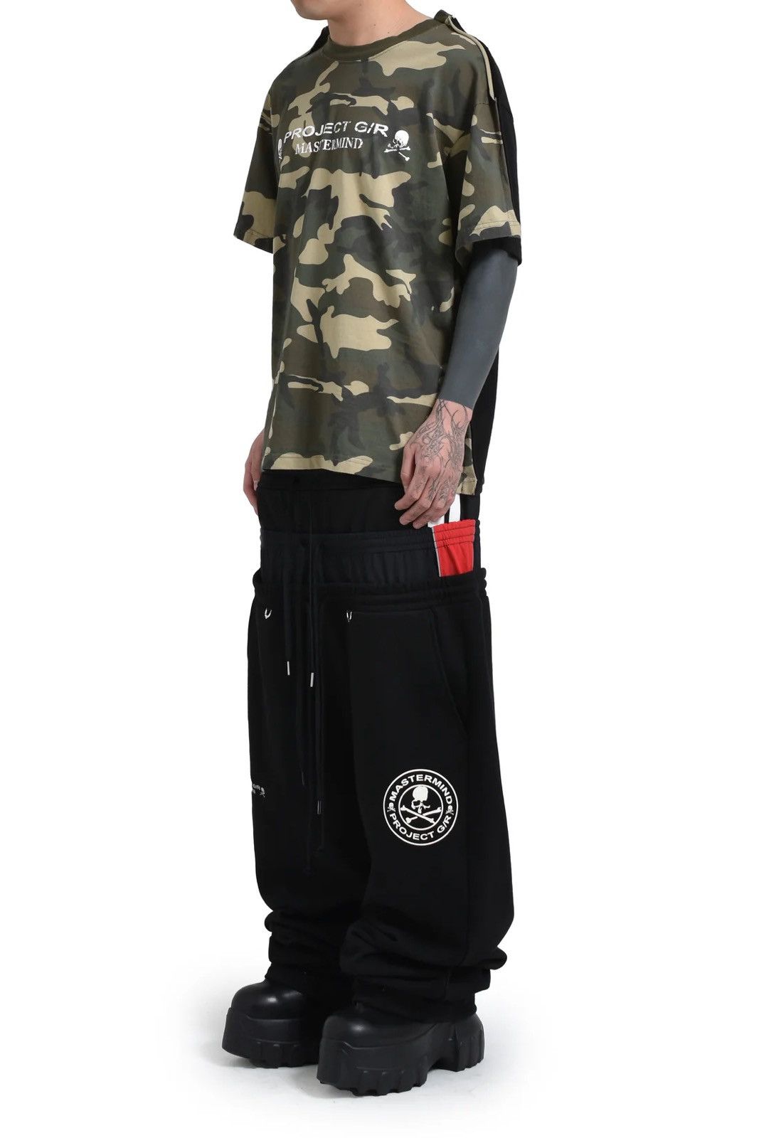 Mastermind Japan × PROJECT G/R Project gr × Mastermind JAPAN TWO FACED OUTSEAM T-SHIRT Size US S / EU 44-46 / 1 - 9 Thumbnail