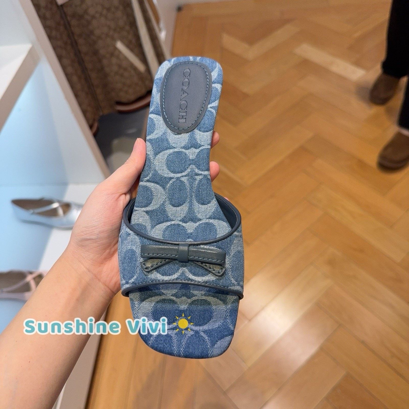 Coach NEW COACH Women Bow Kitten Heel Sandal Denim CEE10 us 8 Size US 8 / IT 38 - 4 Thumbnail