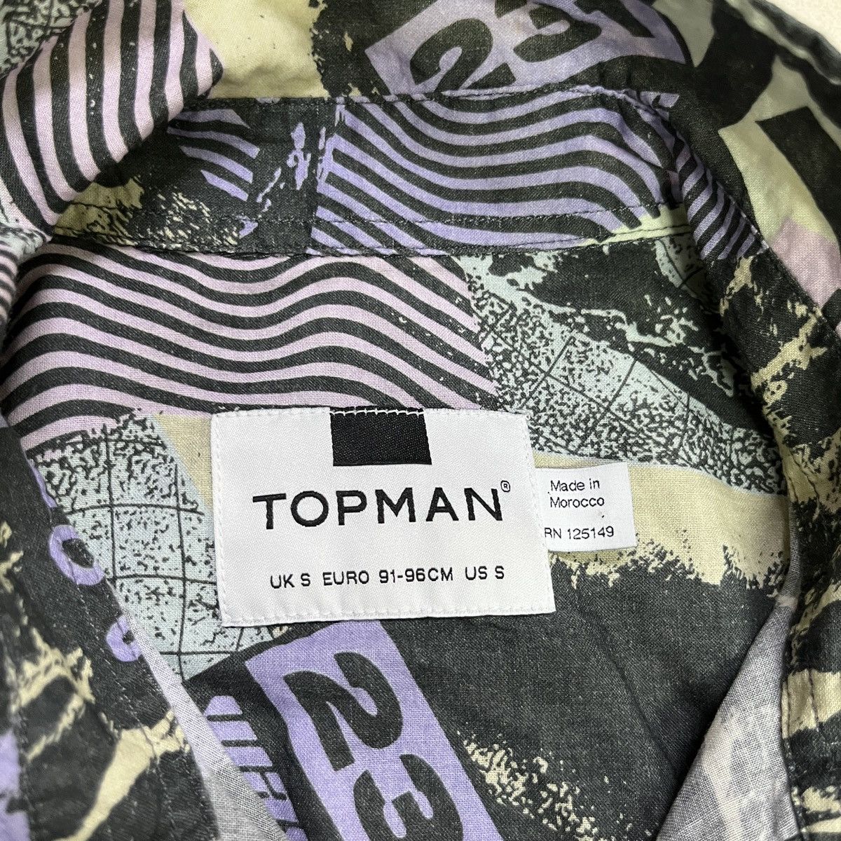 Topman Hawaiian Graphic Allover Print Shirt Size US S / EU 44-46 / 1 - 8 Thumbnail