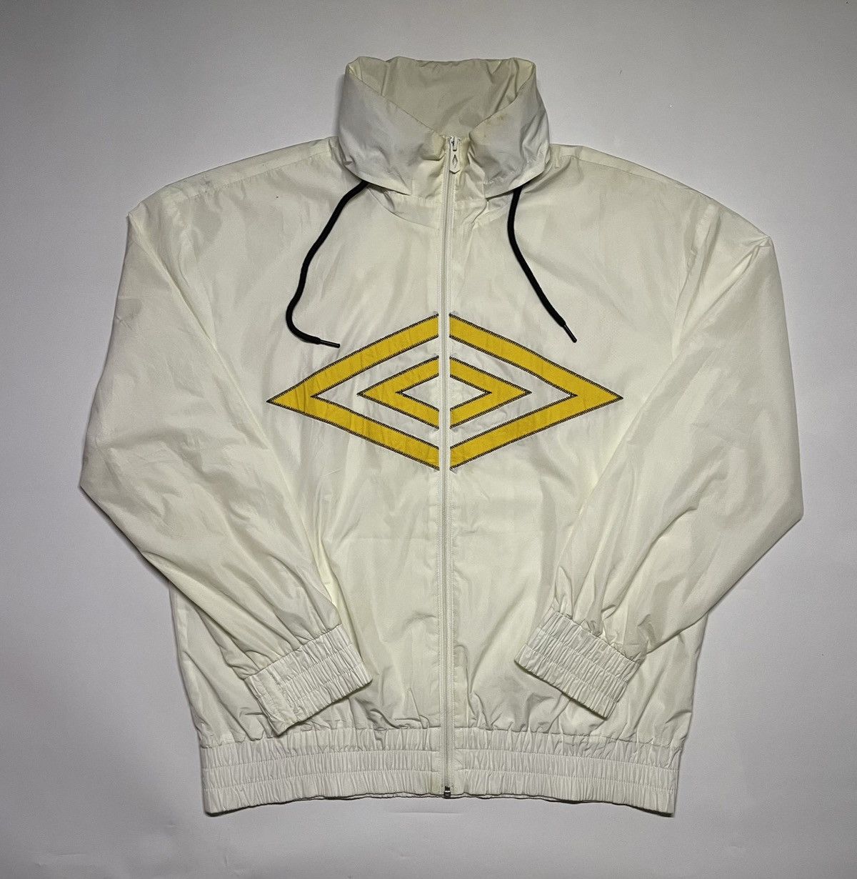 Umbro Umbro Embroidered Biglogo Sportwear Windbreaker jaket Size US XL / EU 56 / 4 - 8 Thumbnail