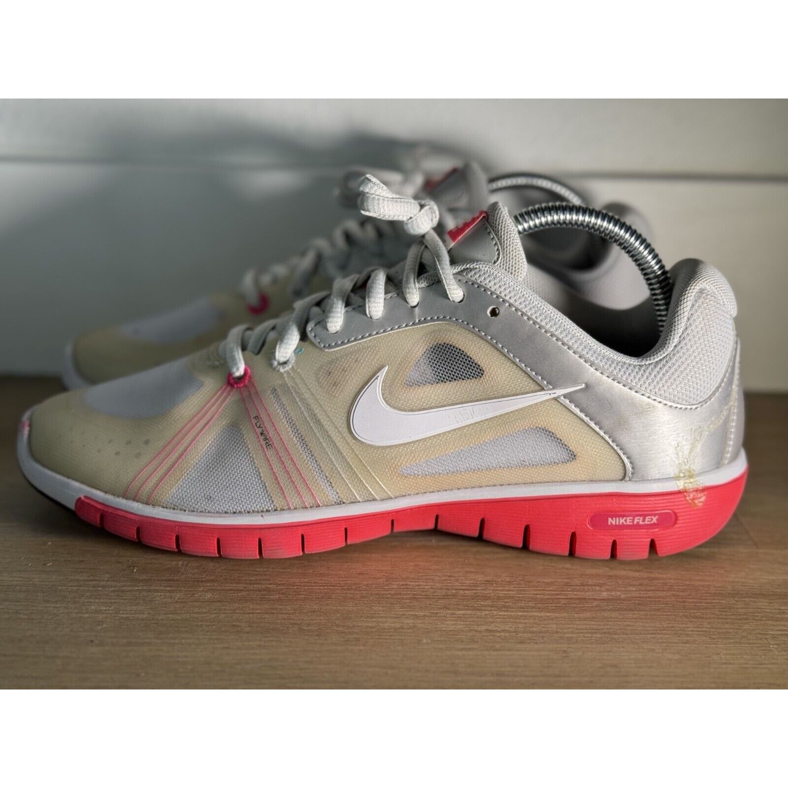 Nike Nike Flex Trainer 2 Women's Training Shoes - Silver - Size 9 Size US 9 / IT 39 - 1 Thumbnail