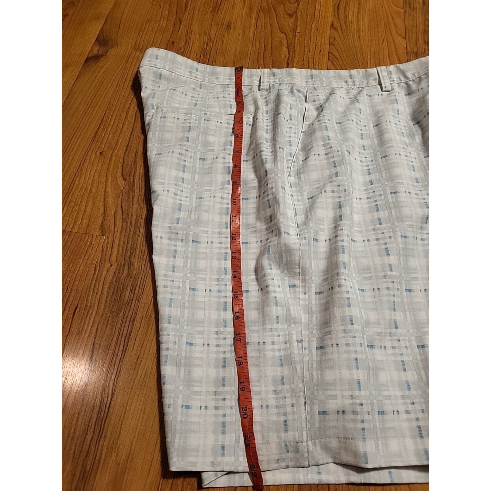 PGA Tour PGA TOUR Golf Shorts 38" 10" Flat Front Geometric Gray White Blue Men Regular 38 Chino"><|vq_2229|> Size US 38 / EU 54 - 3 Thumbnail