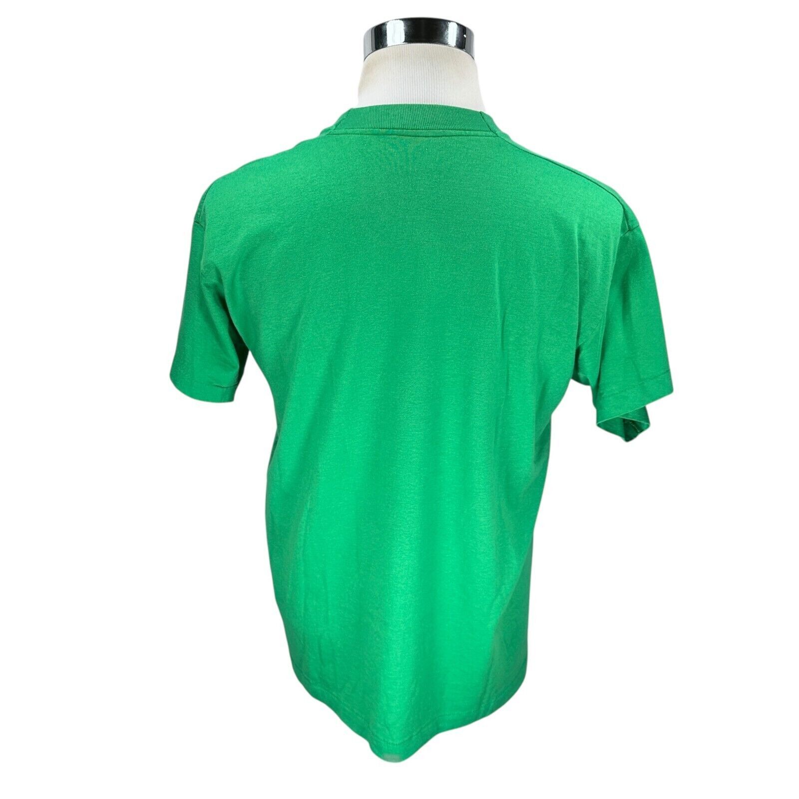Fruit Of The Loom Vintage St Patrick's Day T-Shirt Men's Large Green Kiss Me Size US L / EU 52-54 / 3 - 5 Thumbnail
