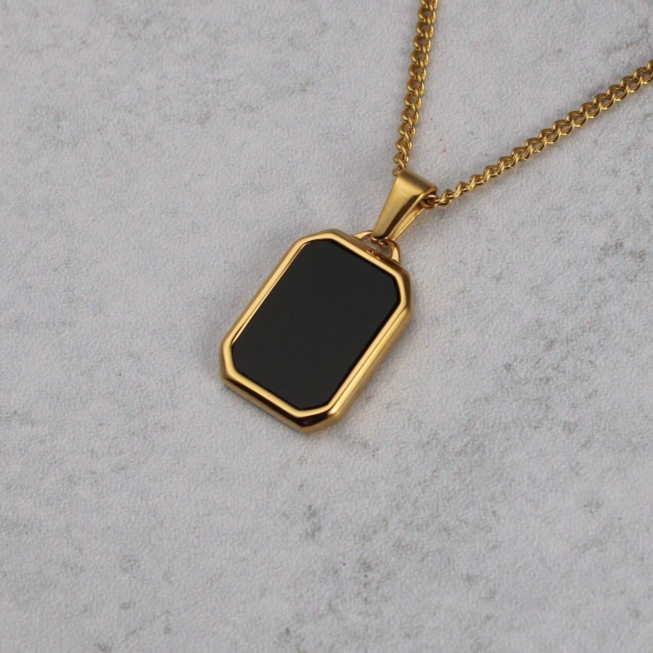 Jewelry Gold Onyx Pendant Chain Necklace Size ONE SIZE - 1 Thumbnail