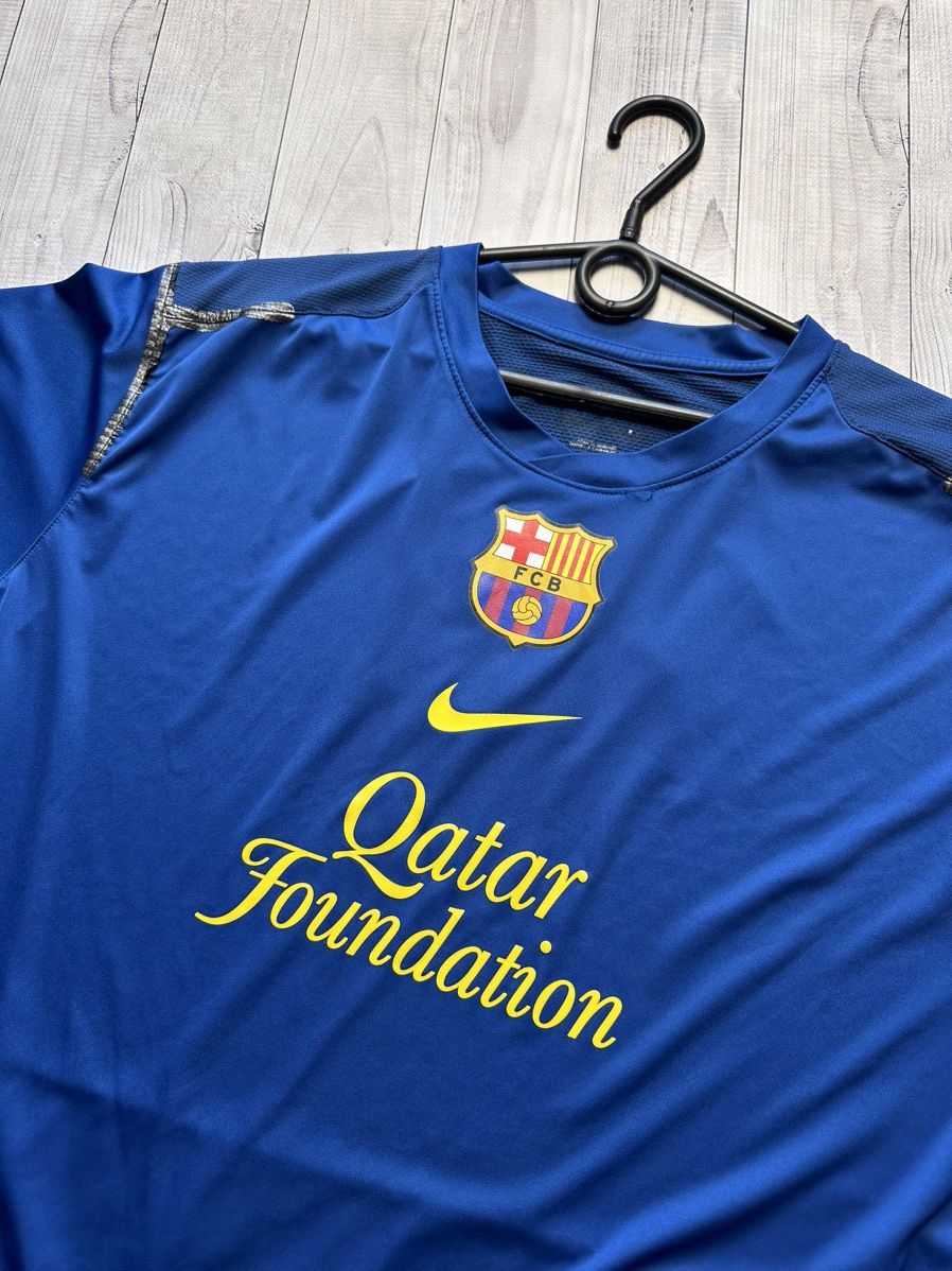 Vintage Vintage Nike Barcelona soccer jersey blue size XXL Size US XXL / EU 58 / 5 - 5 Thumbnail
