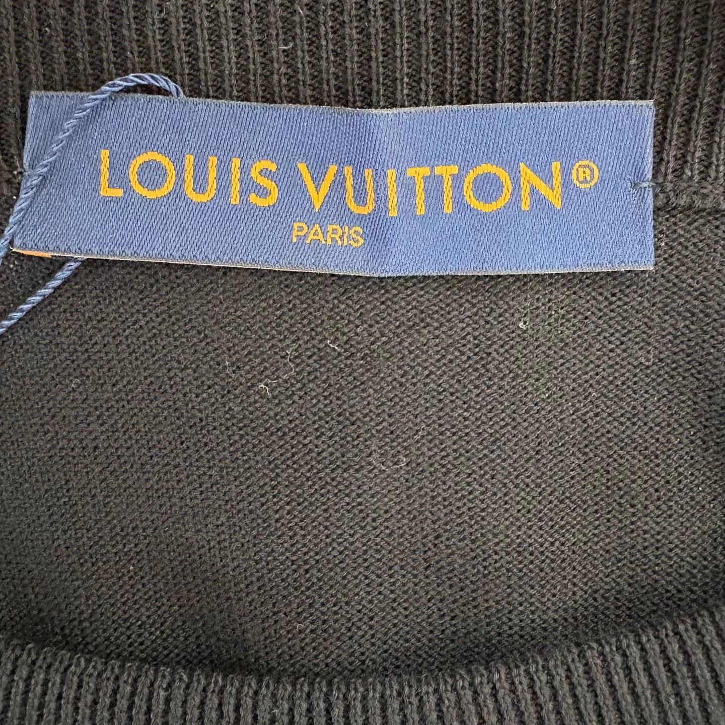 Louis Vuitton LV Black Knit Short-Sleeve Beaded Pocket Tee XL Size US XL / EU 56 / 4 - 3 Thumbnail