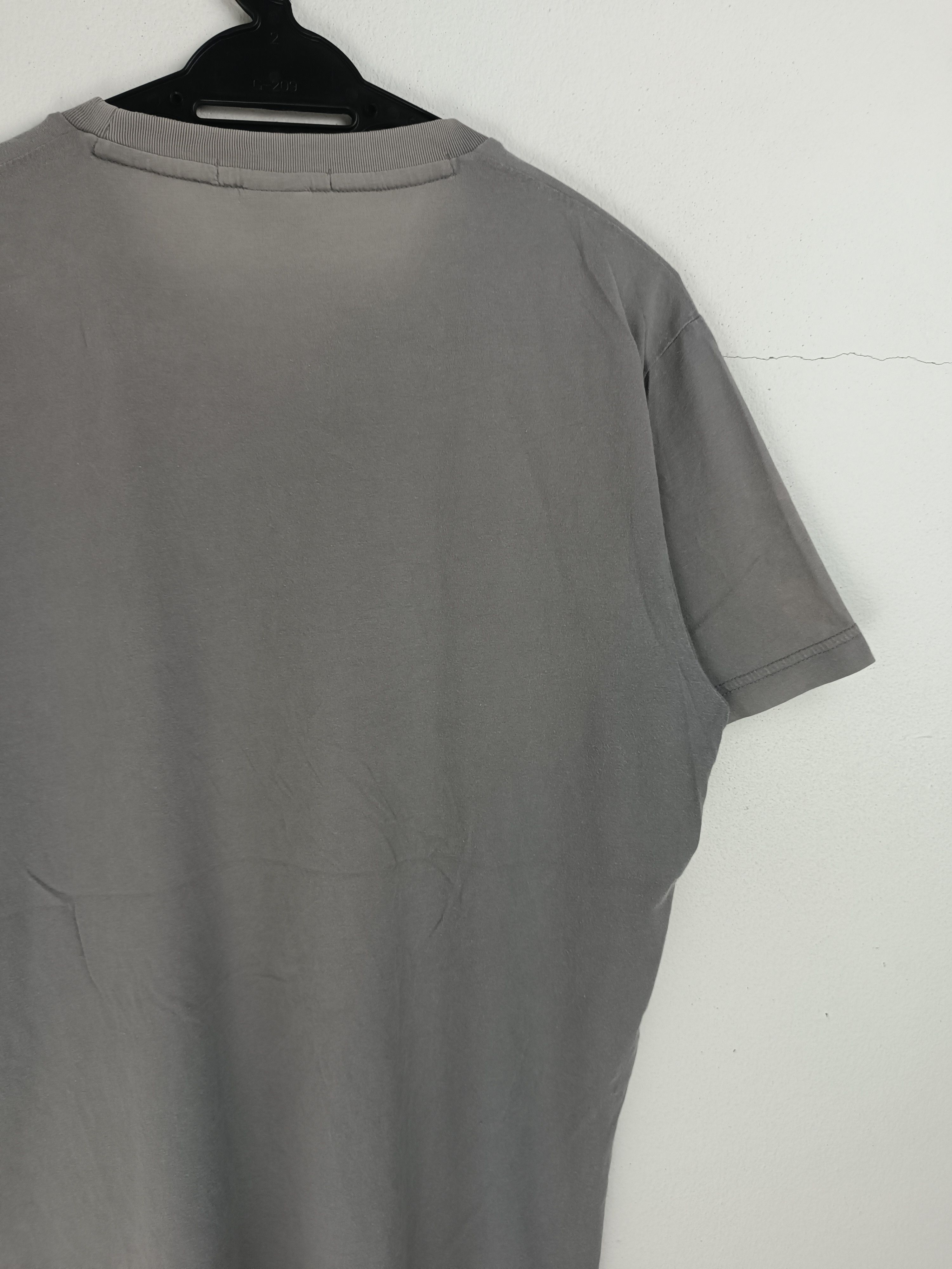 Playstation VINTAGE FADED METAL GEAR SOLID 4 25TH ANN. VERY RARE TEE Size US L / EU 52-54 / 3 - 15 Thumbnail