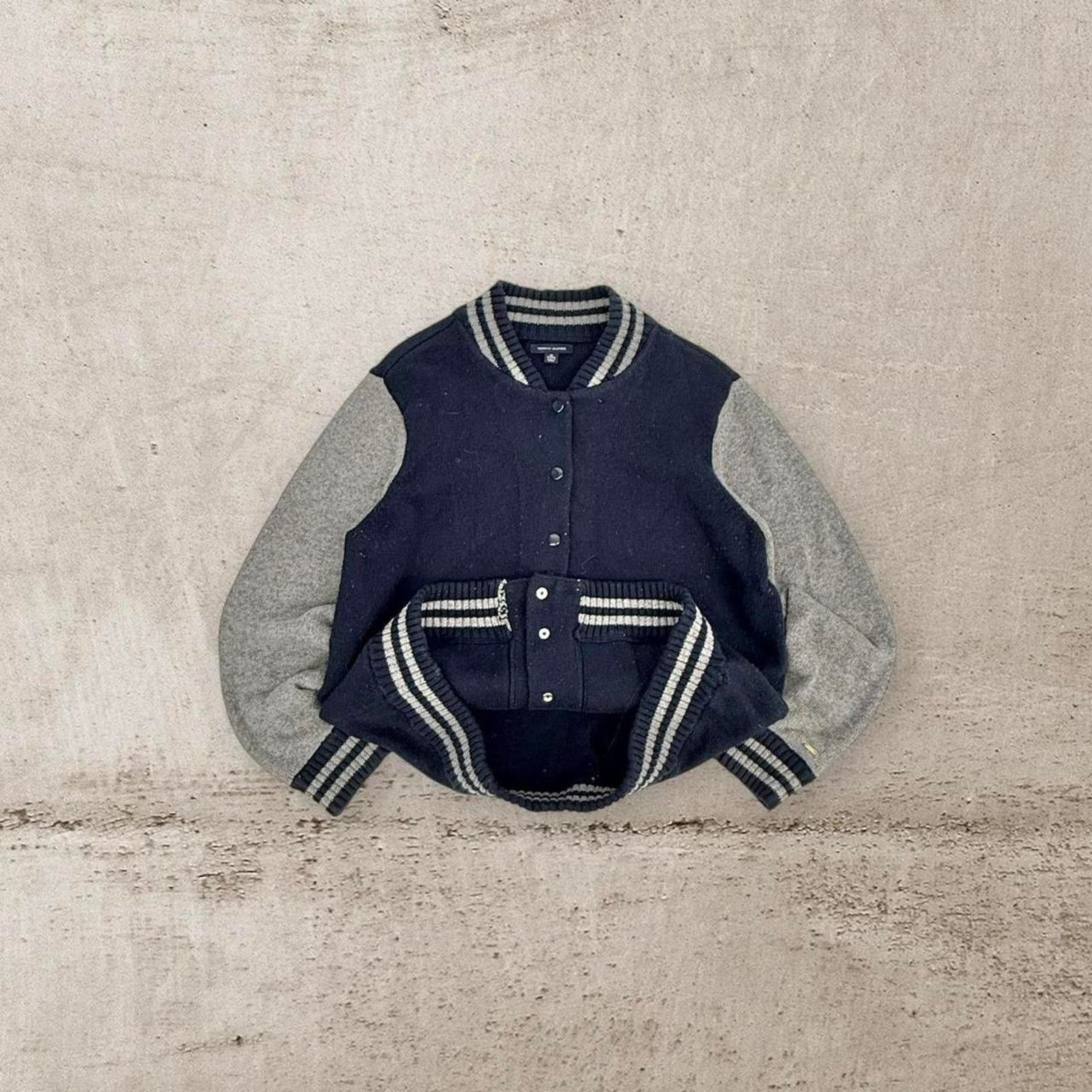 Tommy Hilfiger Y2k tommy hilfiger two tone knit varsity jacket Size US XL / EU 56 / 4 - 1 Thumbnail