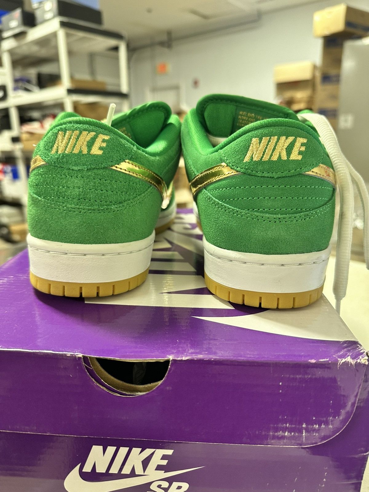 Nike Nike sb St Patrick’s day 2022 Size US 10 / EU 43 - 3 Thumbnail