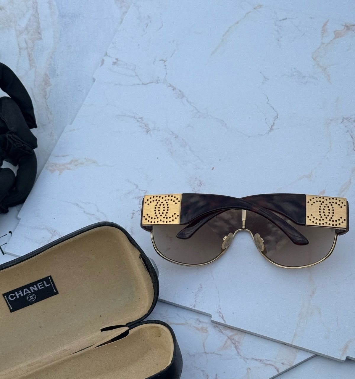 Chanel Chanel vintage sunglasses 4154 Size ONE SIZE - 3 Thumbnail