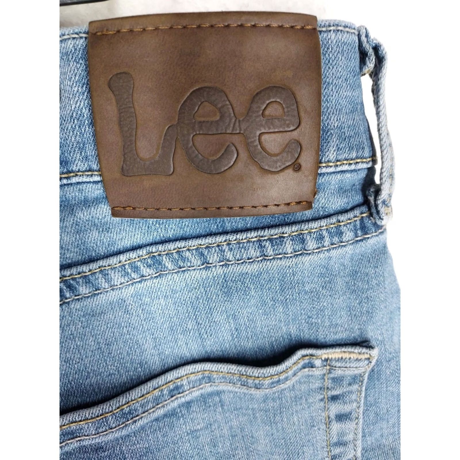 Lee Lee Mens Regular Fit Jeans 34x32 Blue Denim Mid Rise Zip Pocket 5-Pocket Straight Regular Waist 34 Cotton Denim Mexico Size US 34 / EU 50 - 4 Thumbnail